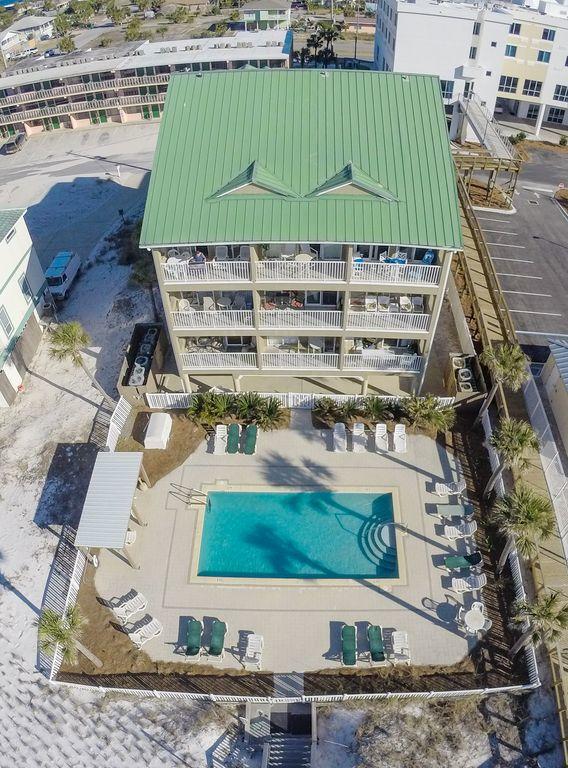 VERANDA CONDO - Residential