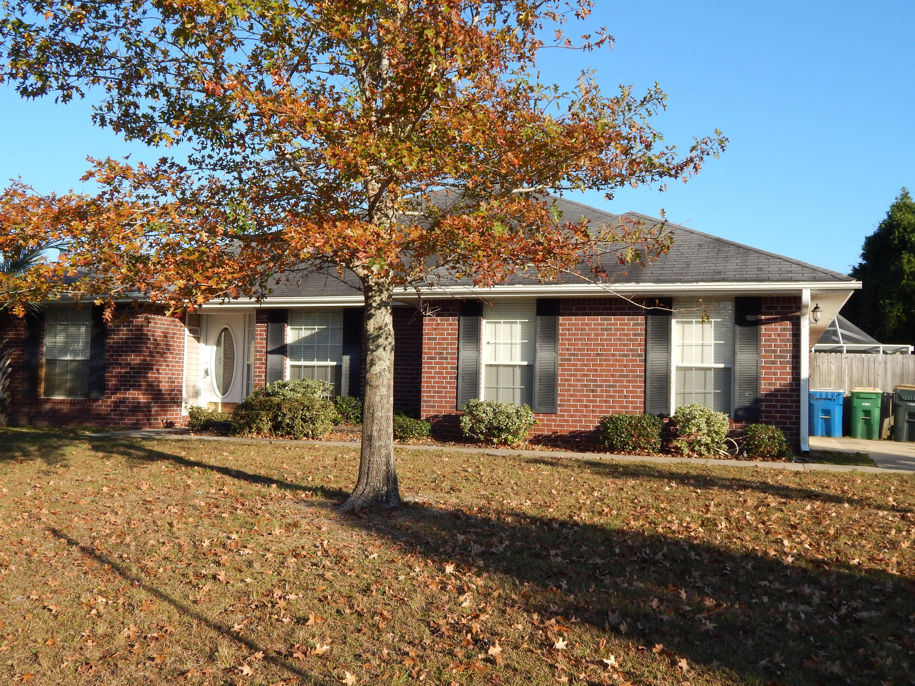 CREETWOODS - Residential