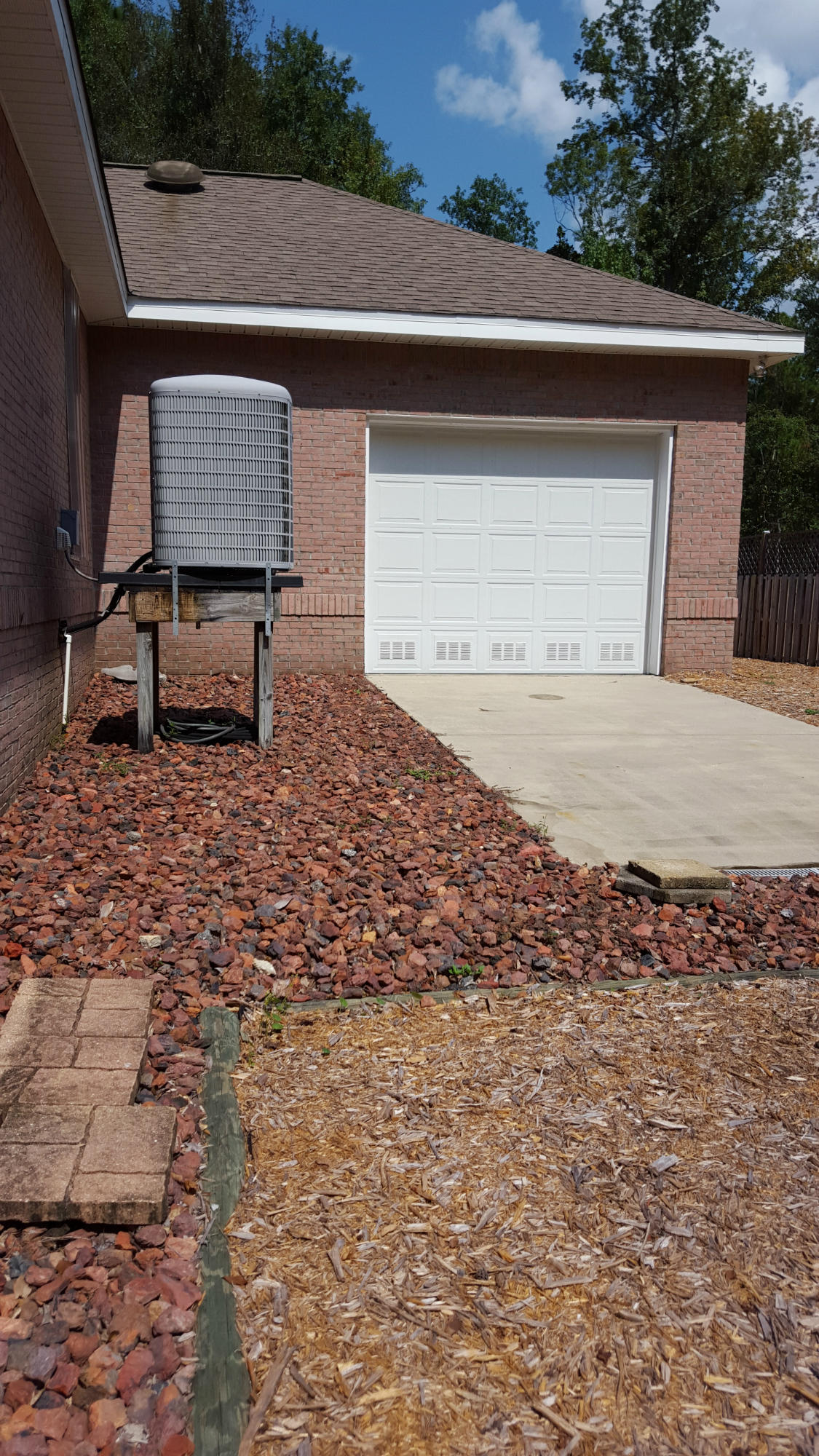 LAGRANGE SHORES - Residential