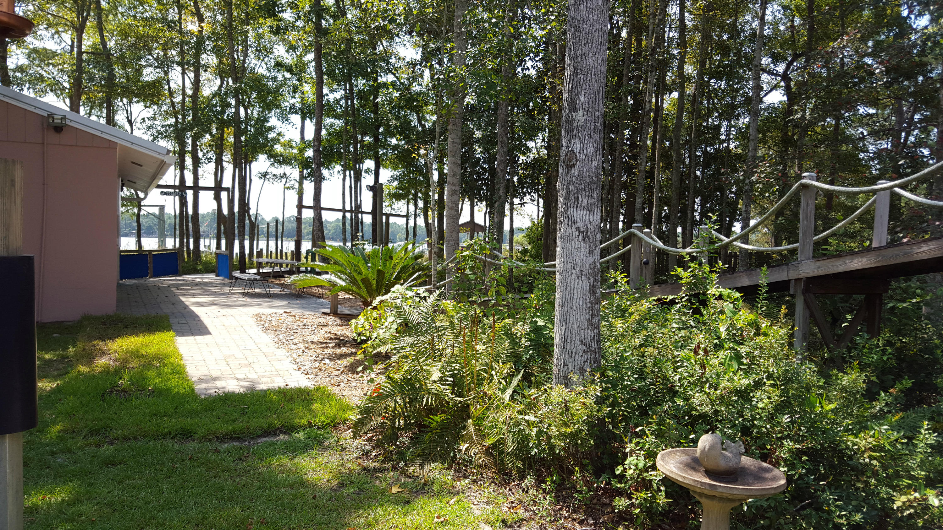 LAGRANGE SHORES - Residential