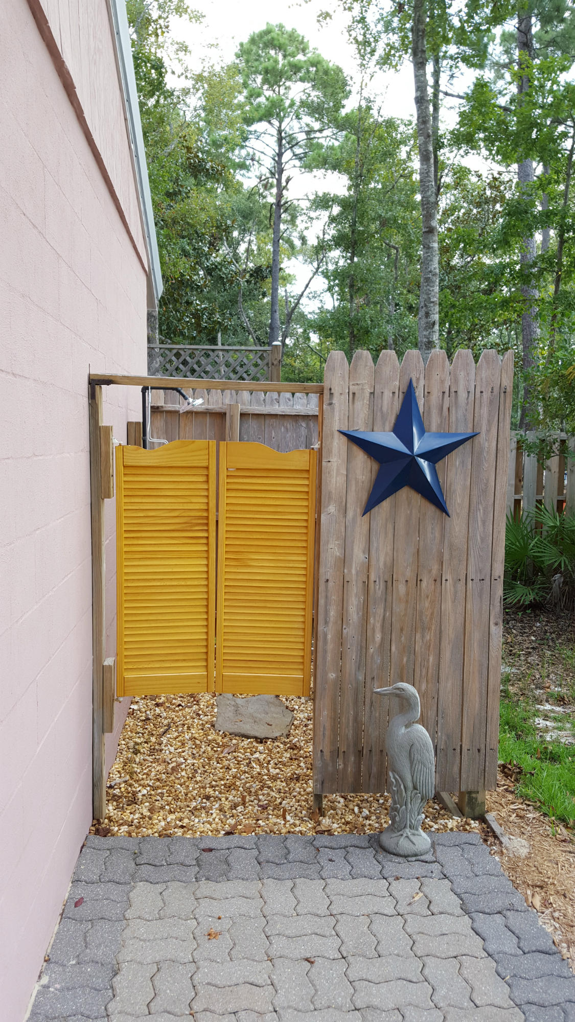 LAGRANGE SHORES - Residential