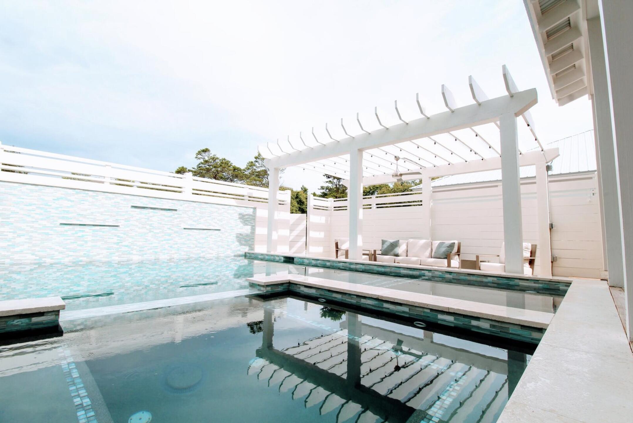 BLUE MOUNTAIN BEACH - Residential