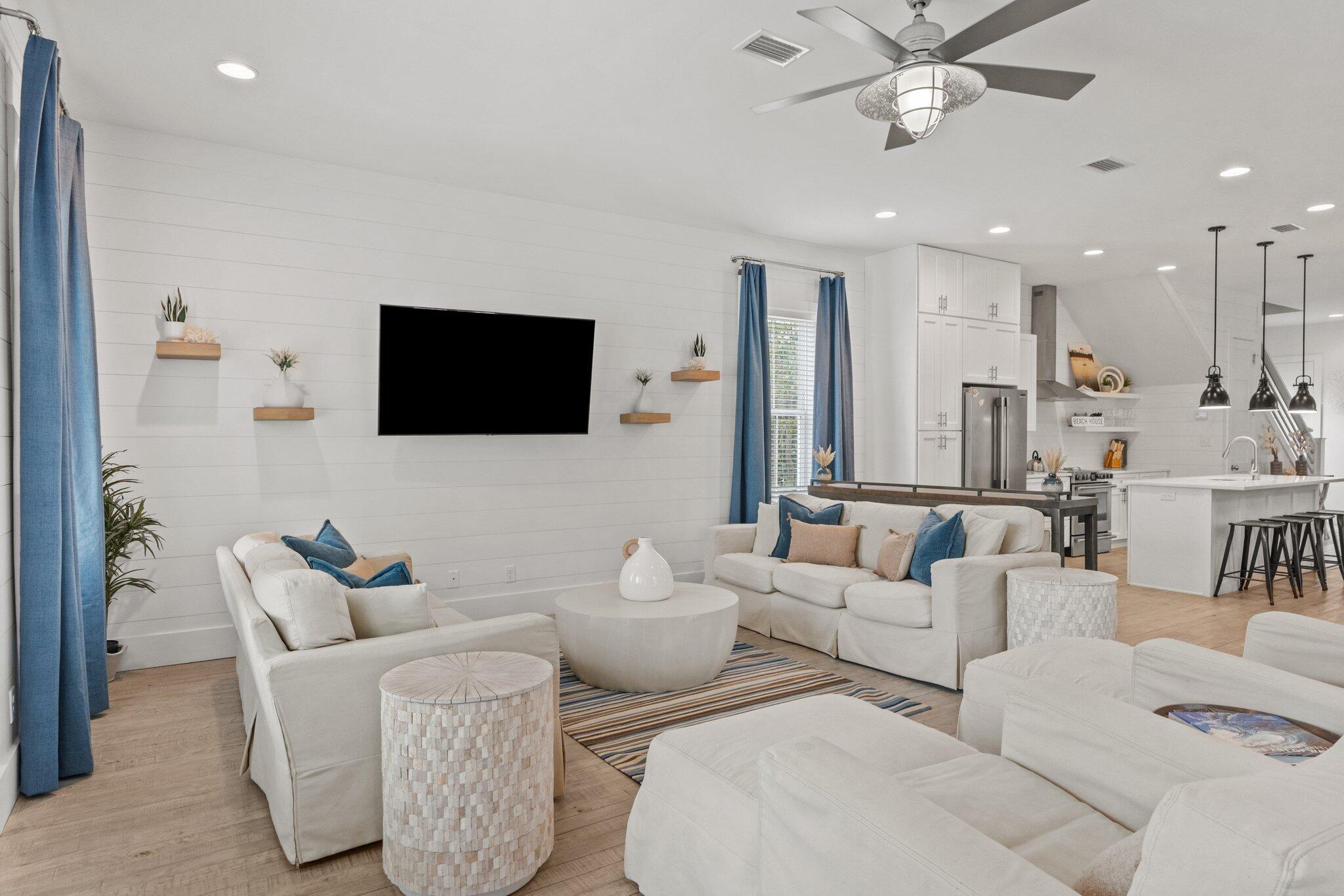 BLUE MOUNTAIN BEACH - Residential