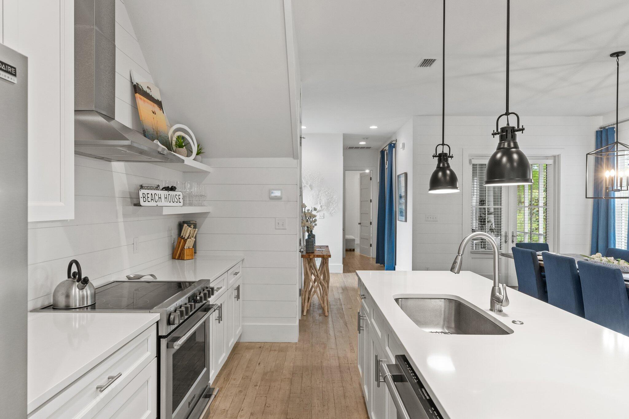 BLUE MOUNTAIN BEACH - Residential