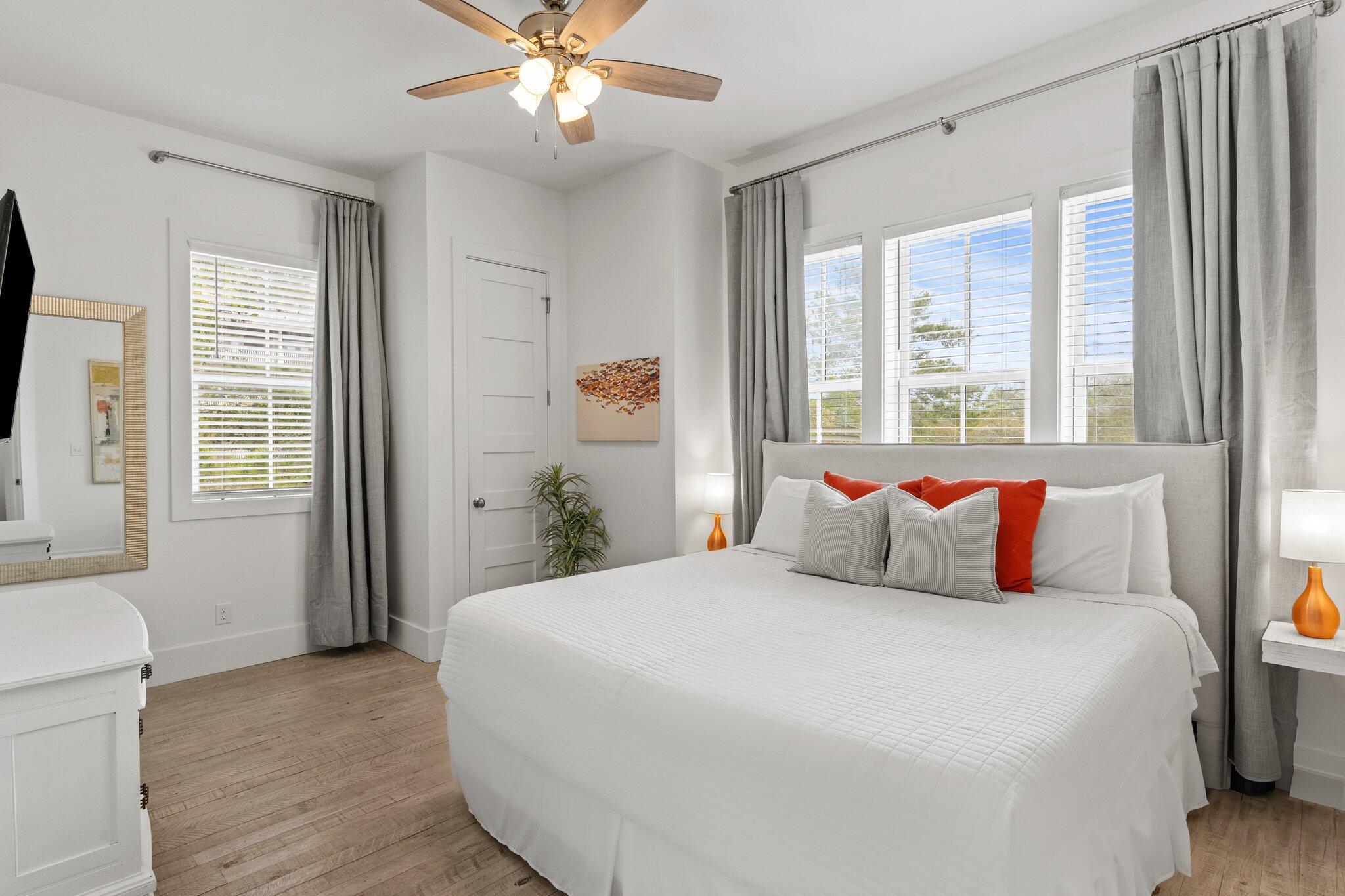 BLUE MOUNTAIN BEACH - Residential