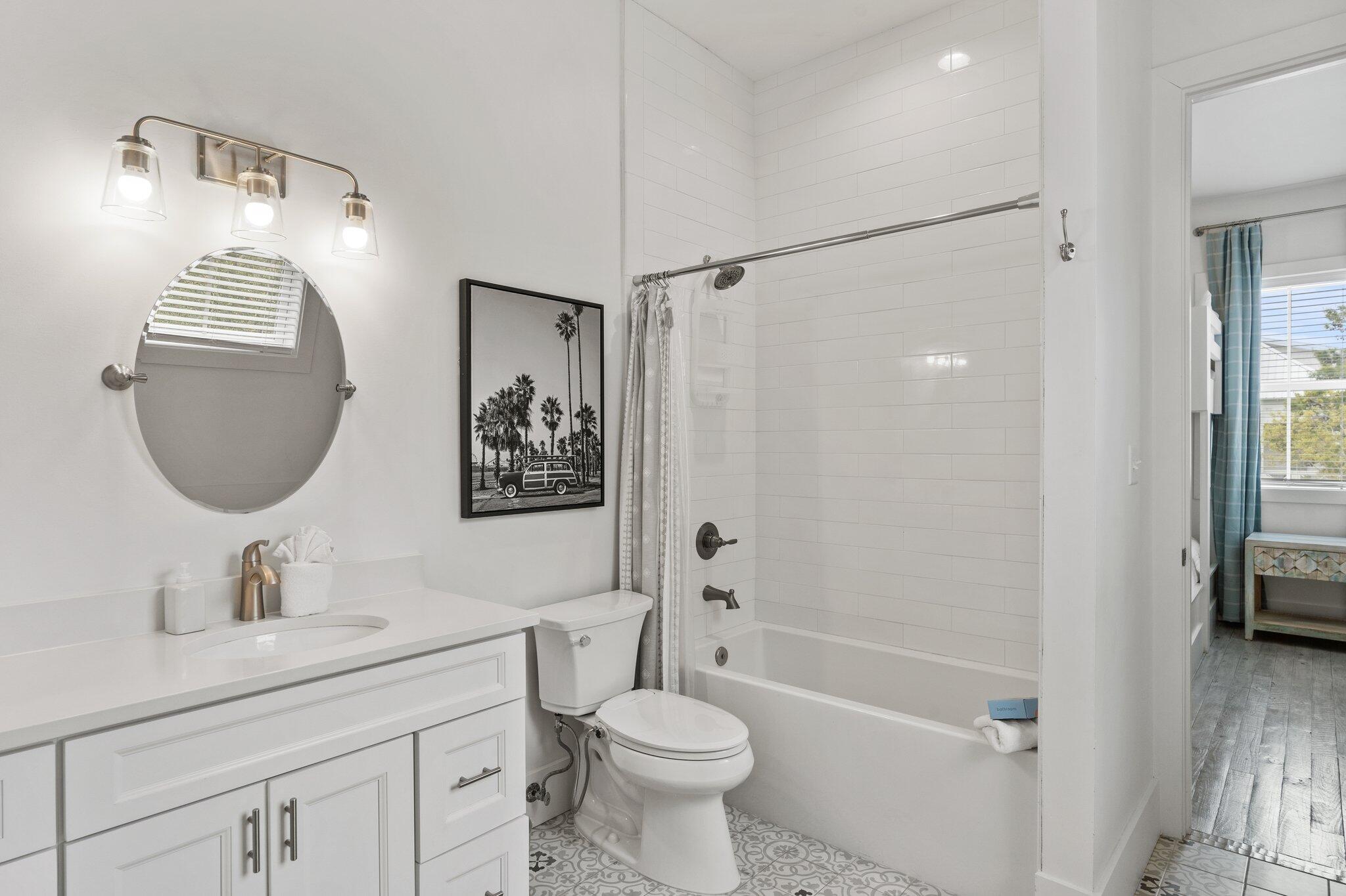 BLUE MOUNTAIN BEACH - Residential