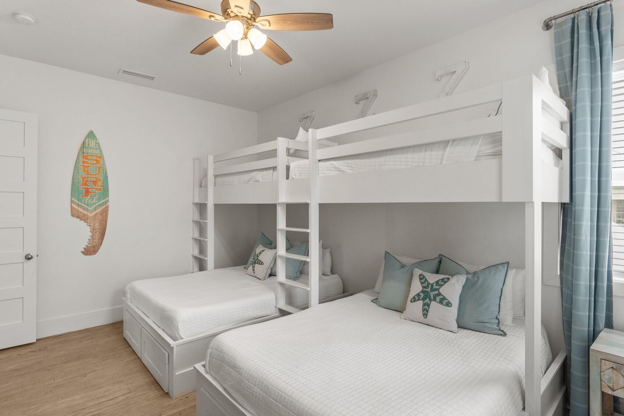 BLUE MOUNTAIN BEACH - Residential