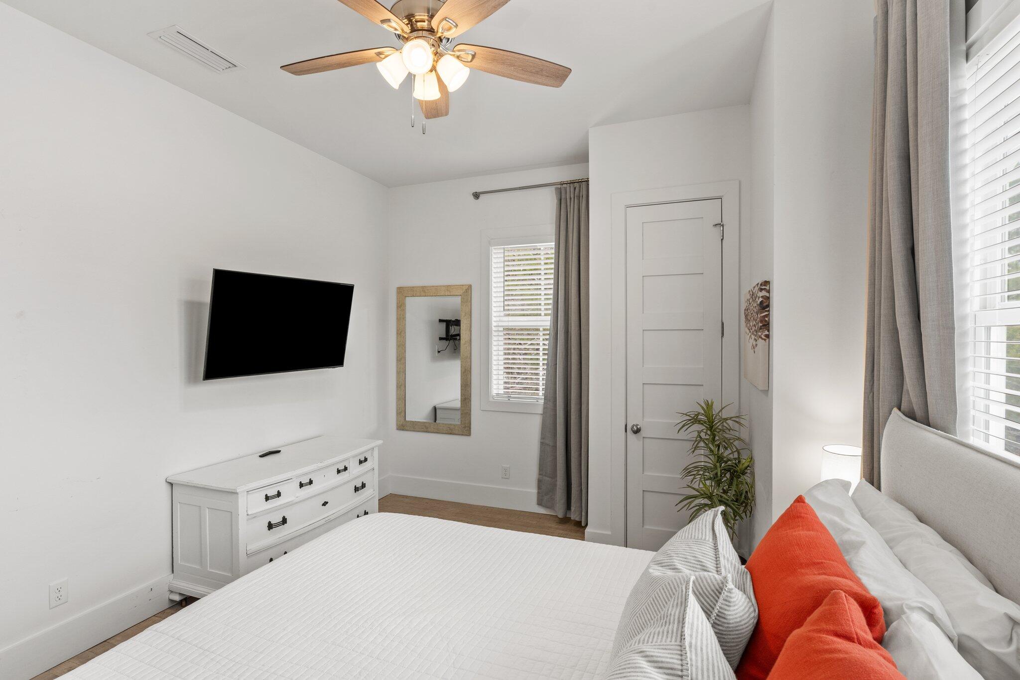 BLUE MOUNTAIN BEACH - Residential