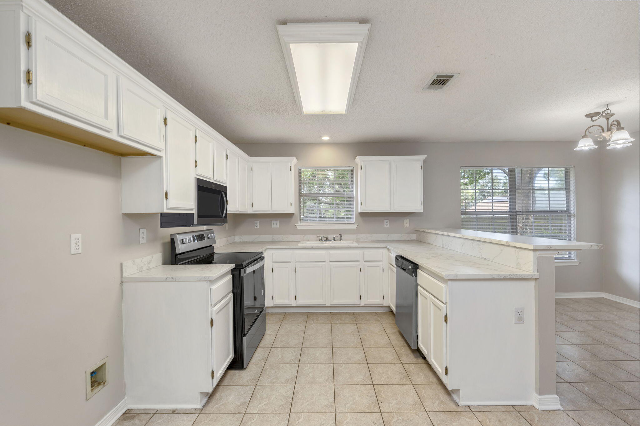 COUNTRYVIEW ESTATES 4TH ADDN PH 3 - Residential