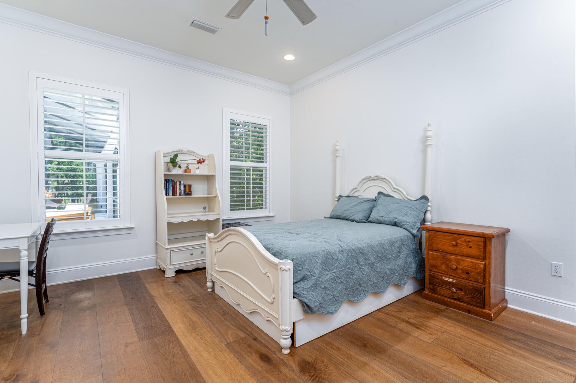 BURNT PINE - Residential