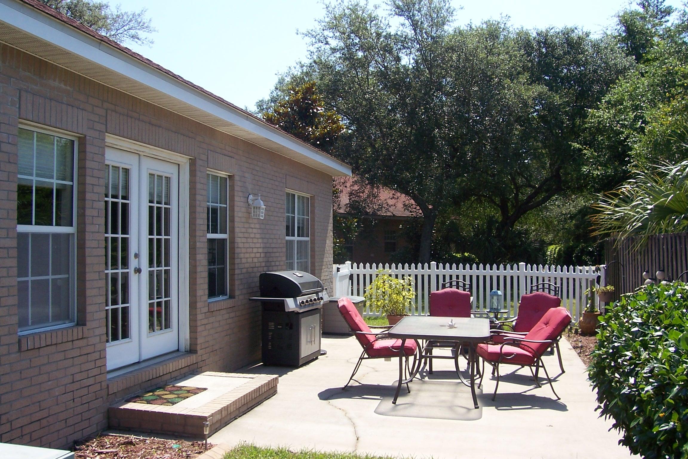 MEDITERRANEAN VILLAGE - Residential