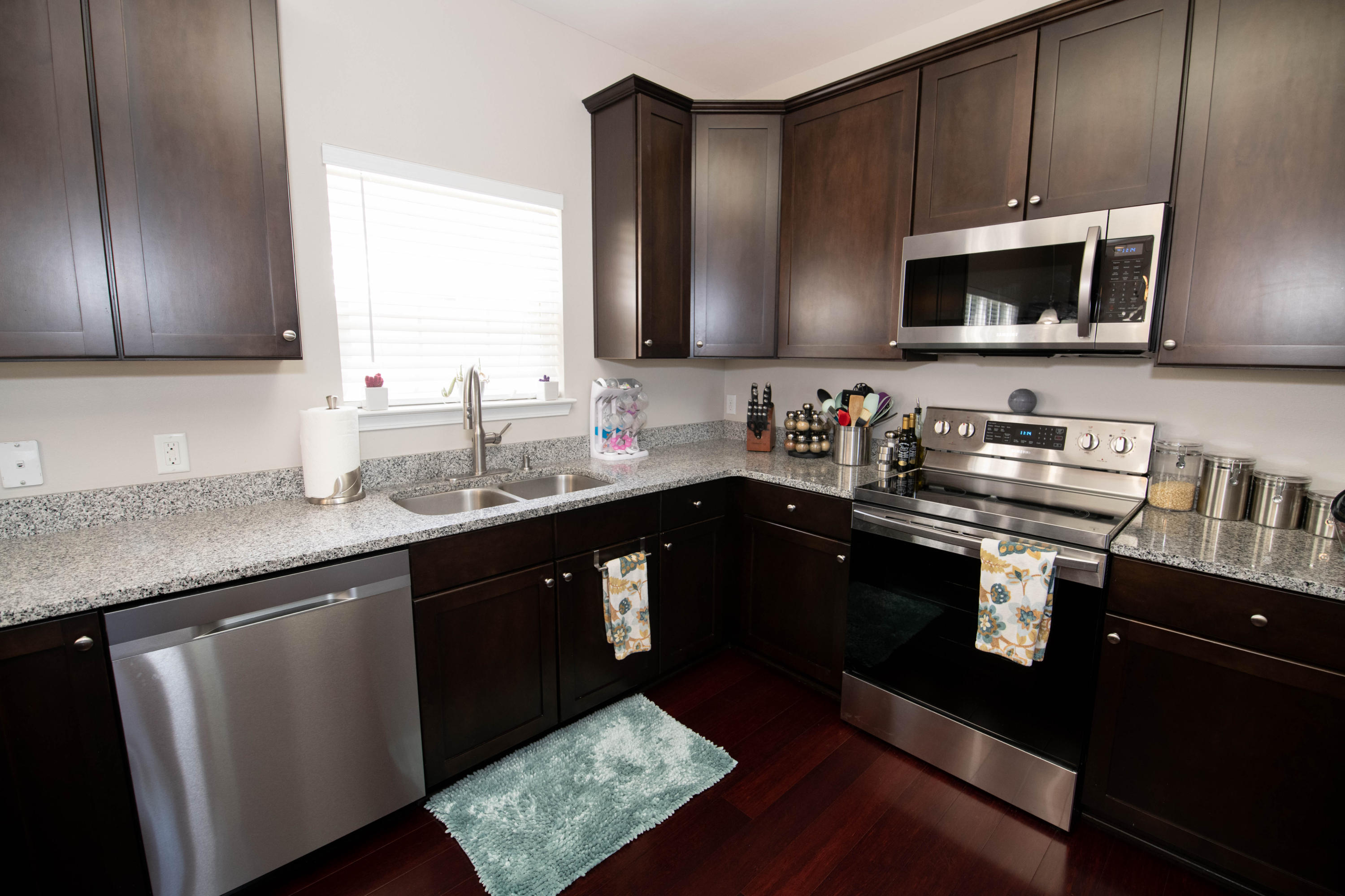 Redwood Village - Residential