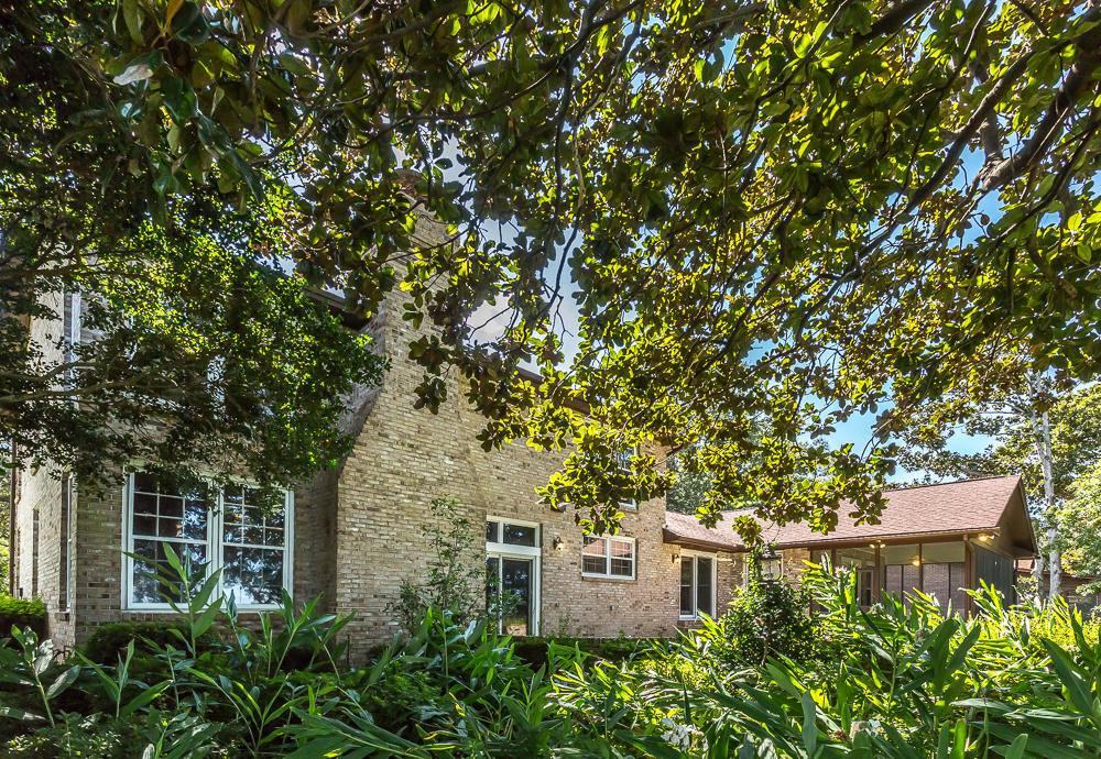 BAY WOODS - Residential