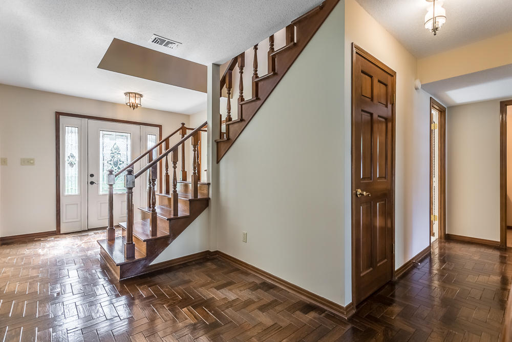 BAY WOODS - Residential