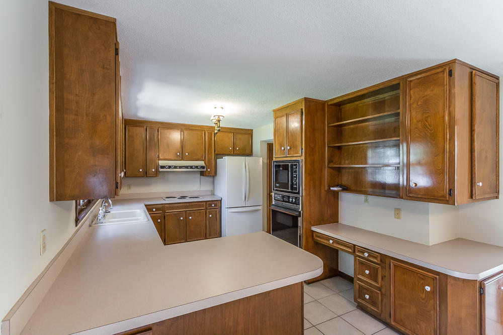 BAY WOODS - Residential