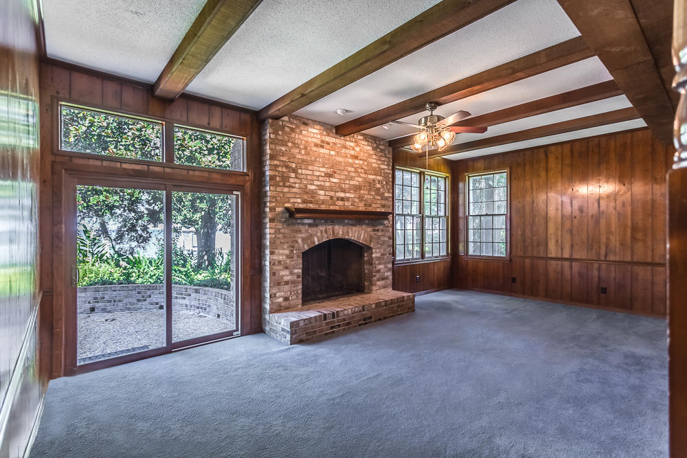 BAY WOODS - Residential