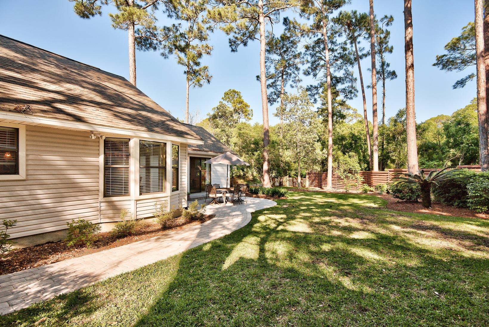 DEERWOOD DRIVE - Residential