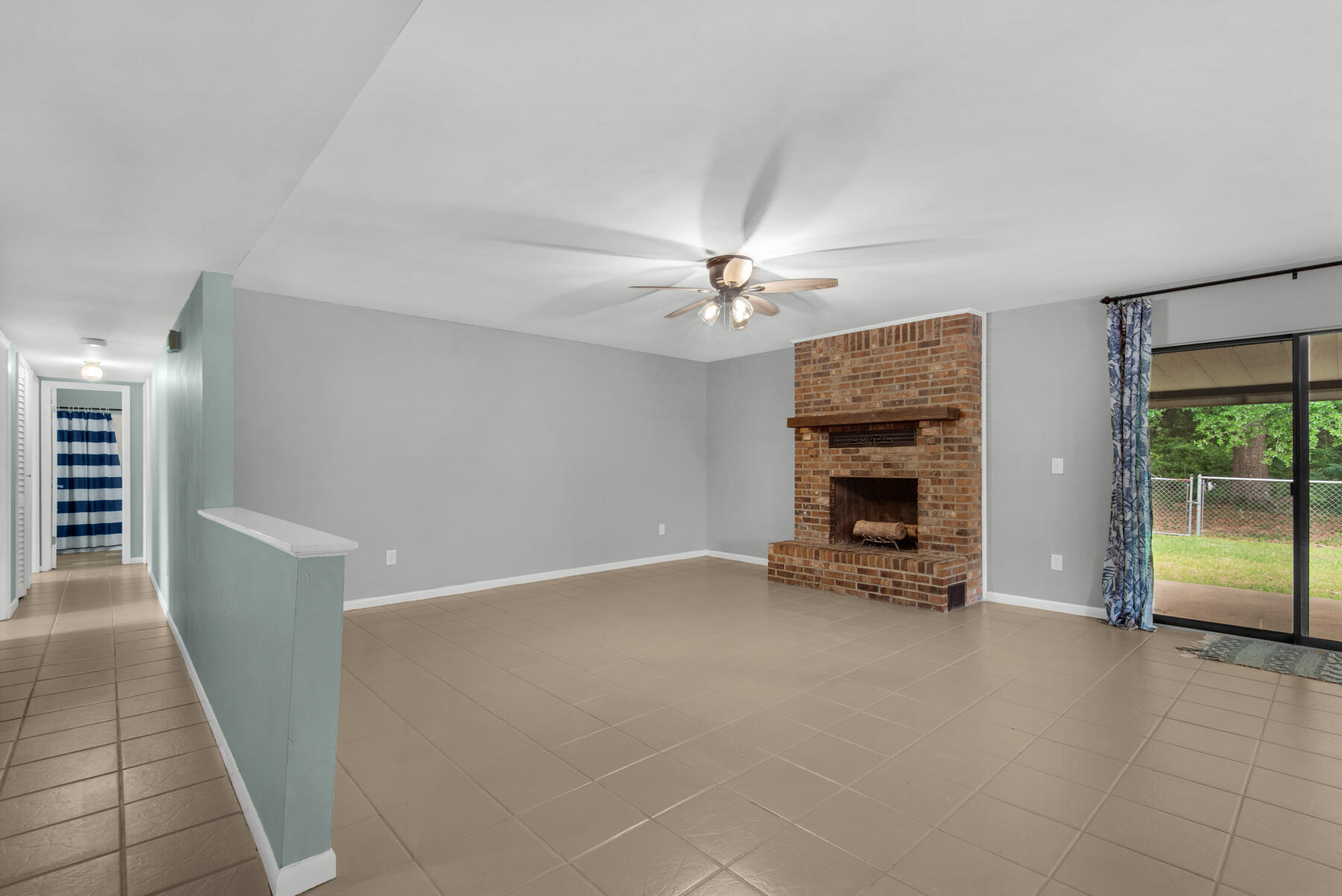 SHALIMAR - Residential Lease