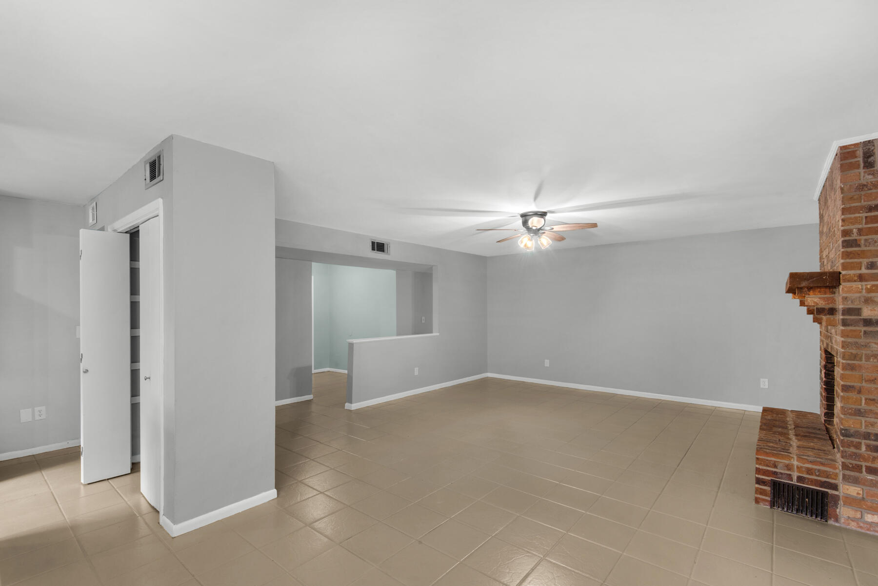 SHALIMAR - Residential Lease