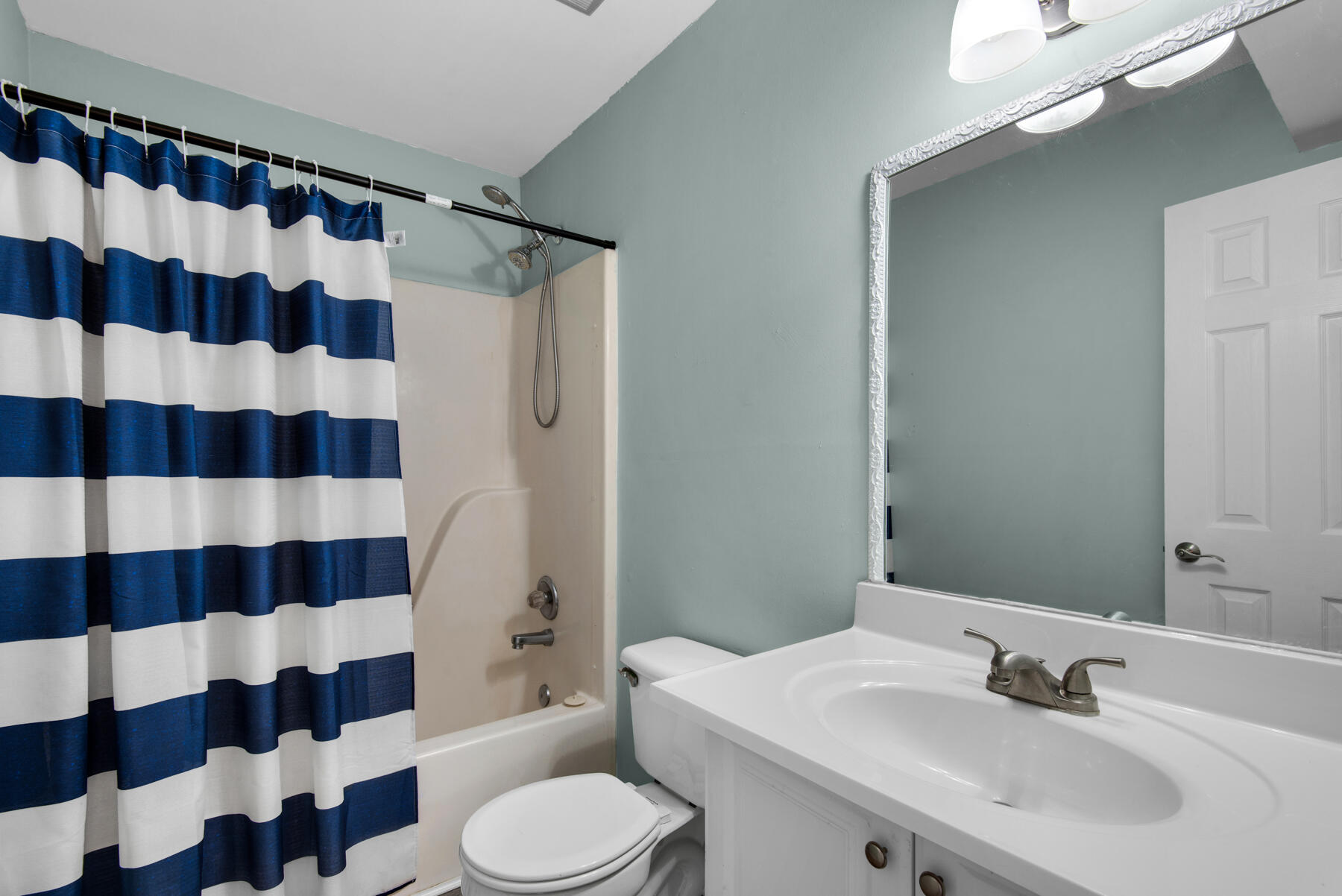 SHALIMAR - Residential Lease