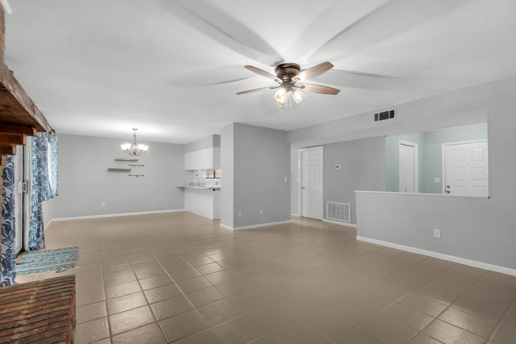 SHALIMAR - Residential Lease