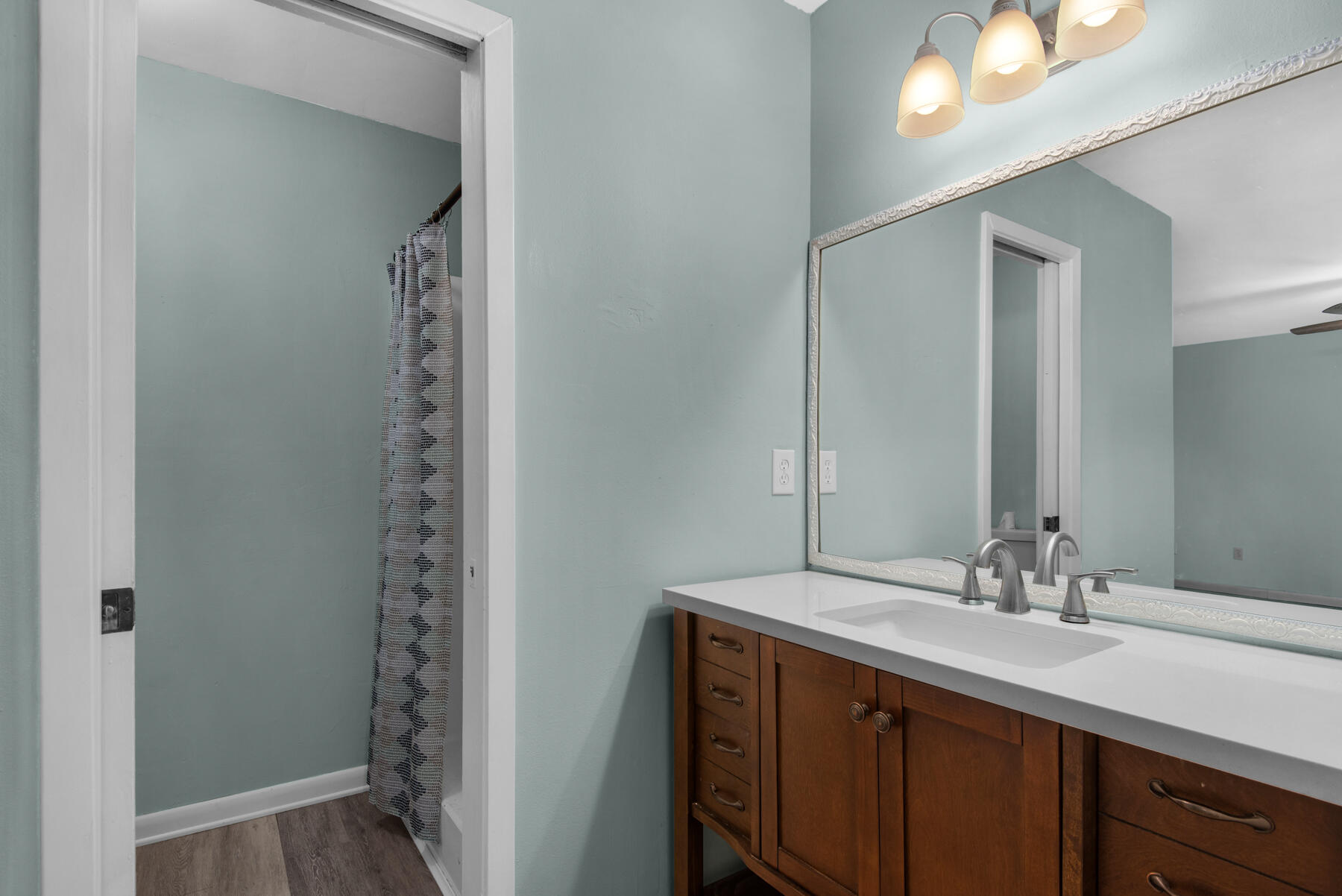 SHALIMAR - Residential Lease