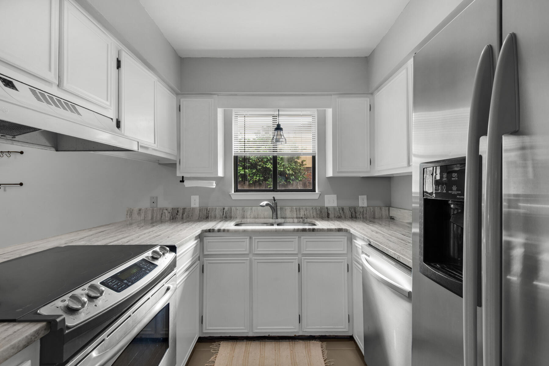 SHALIMAR - Residential Lease