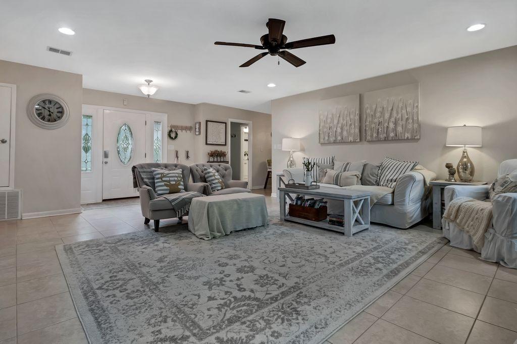 BLUEWATER BAY VILLAGE 1B - Residential