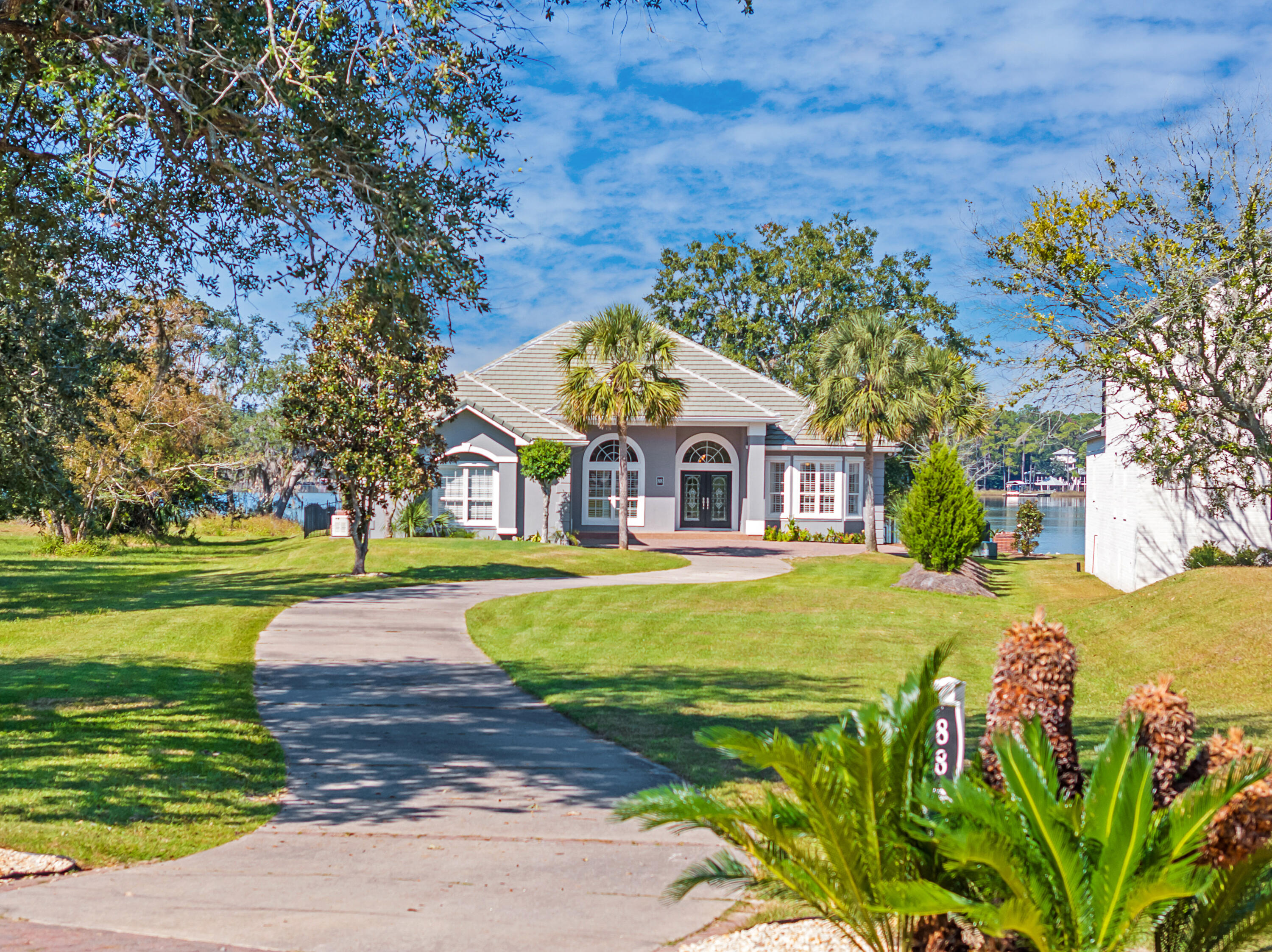 LAGRANGE COVE - Residential