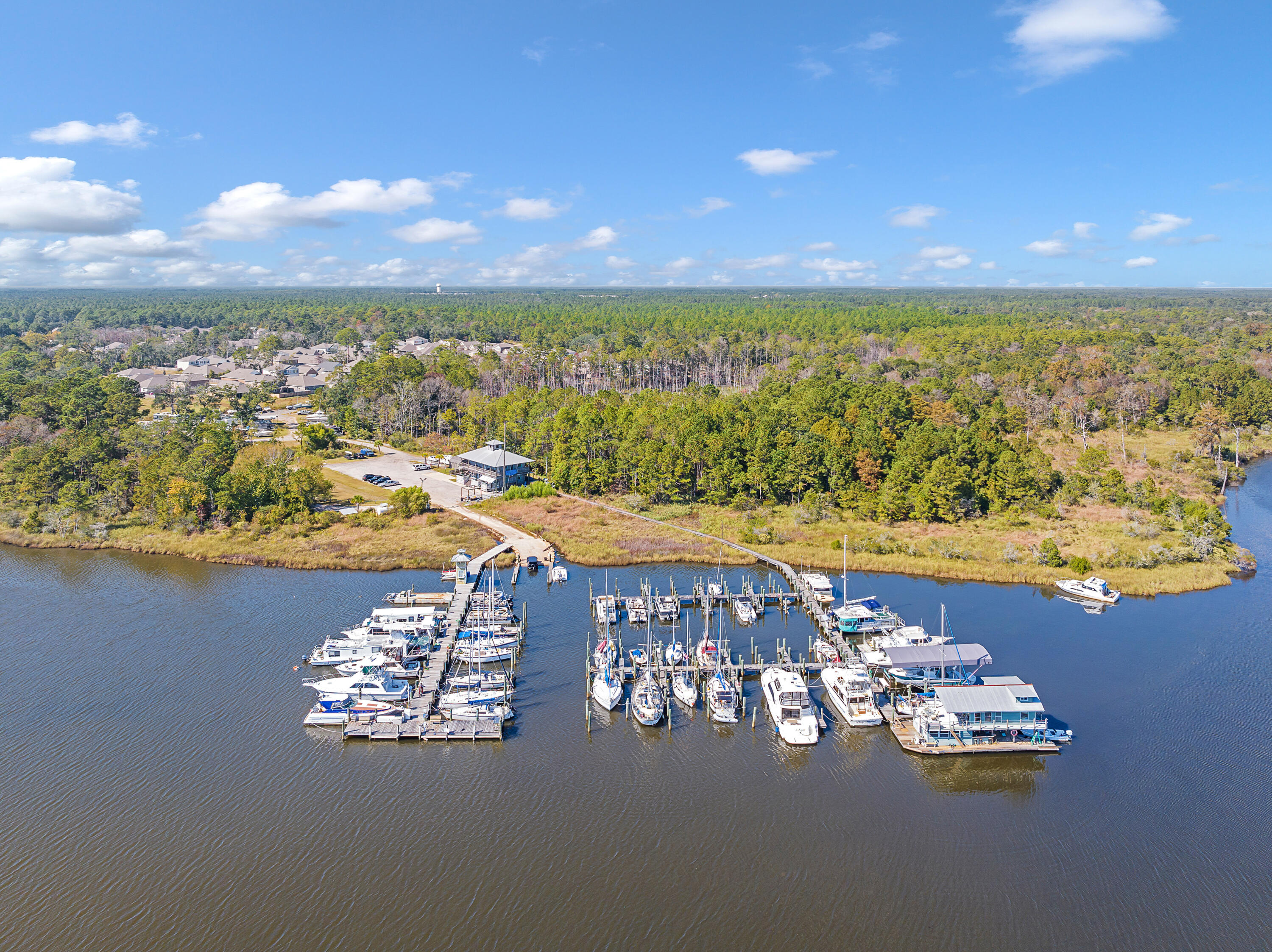 LAGRANGE COVE - Residential