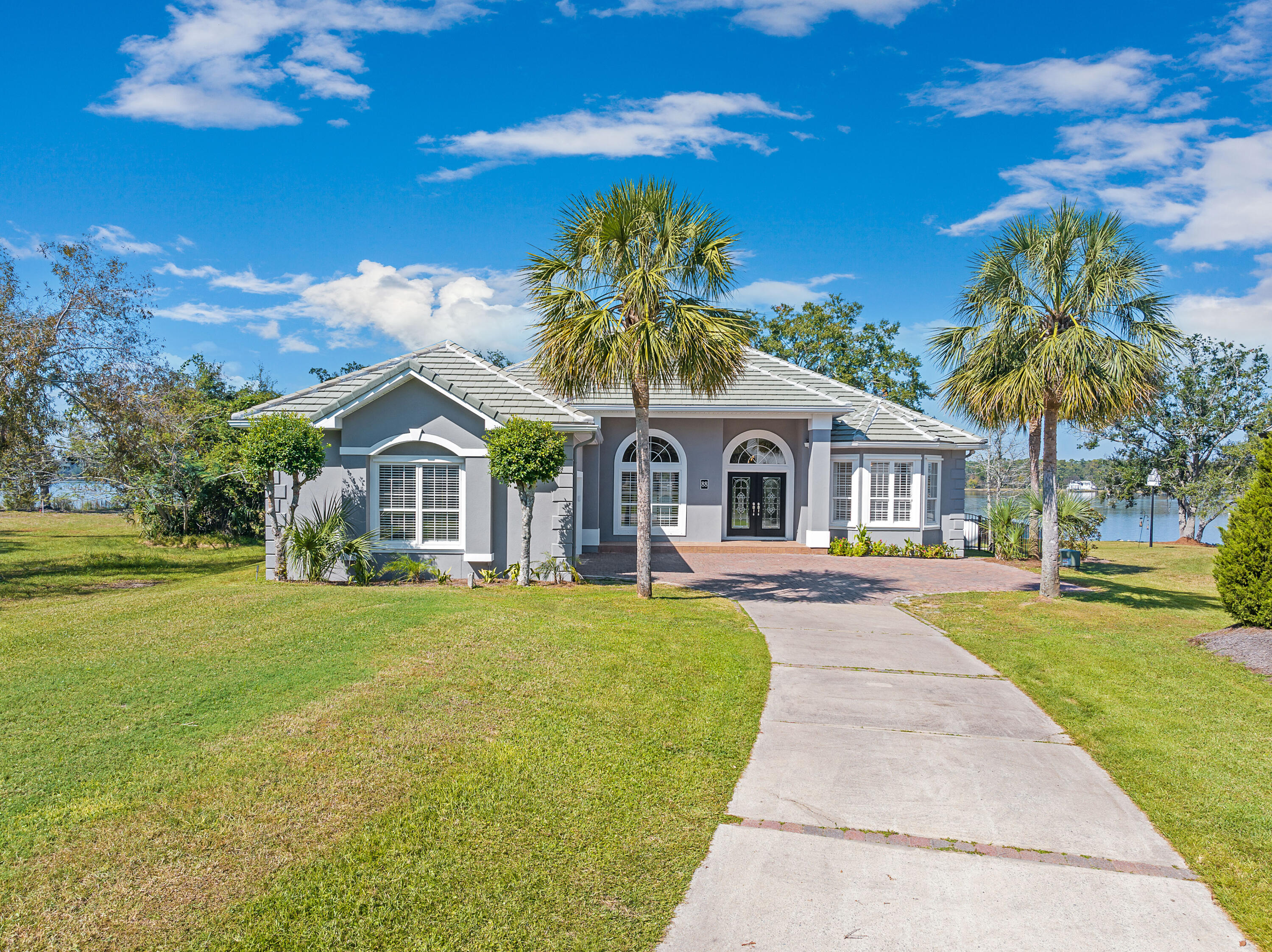 LAGRANGE COVE - Residential