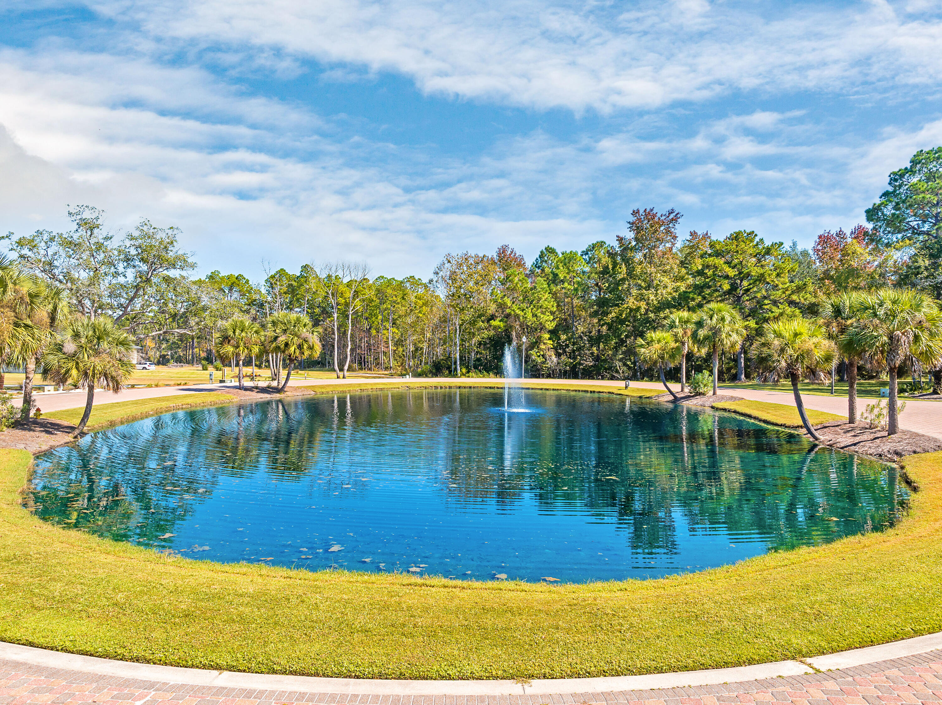 LAGRANGE COVE - Residential