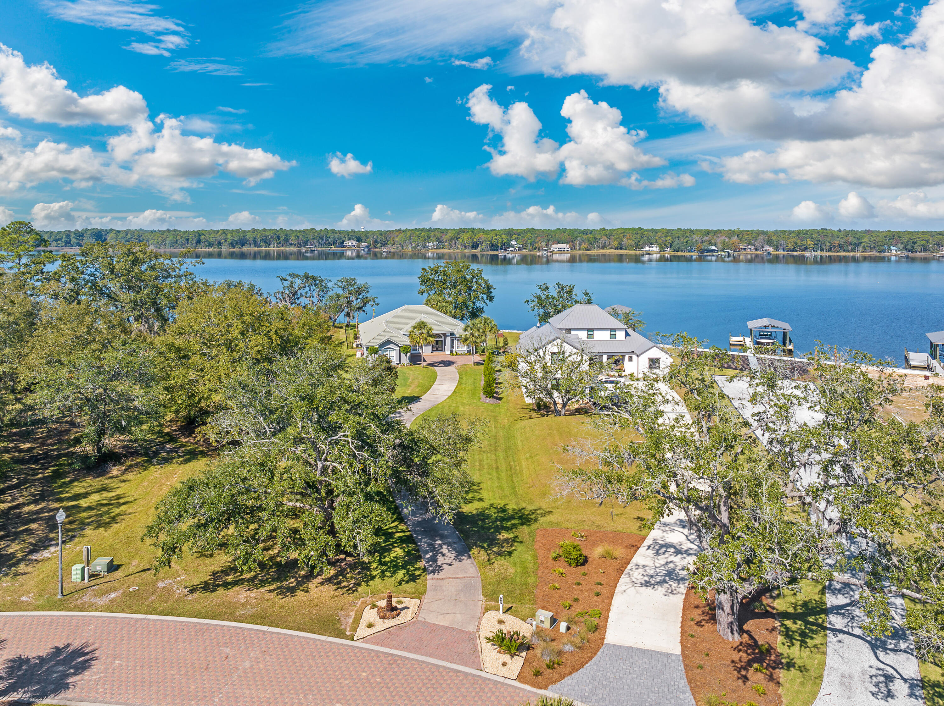 LAGRANGE COVE - Residential