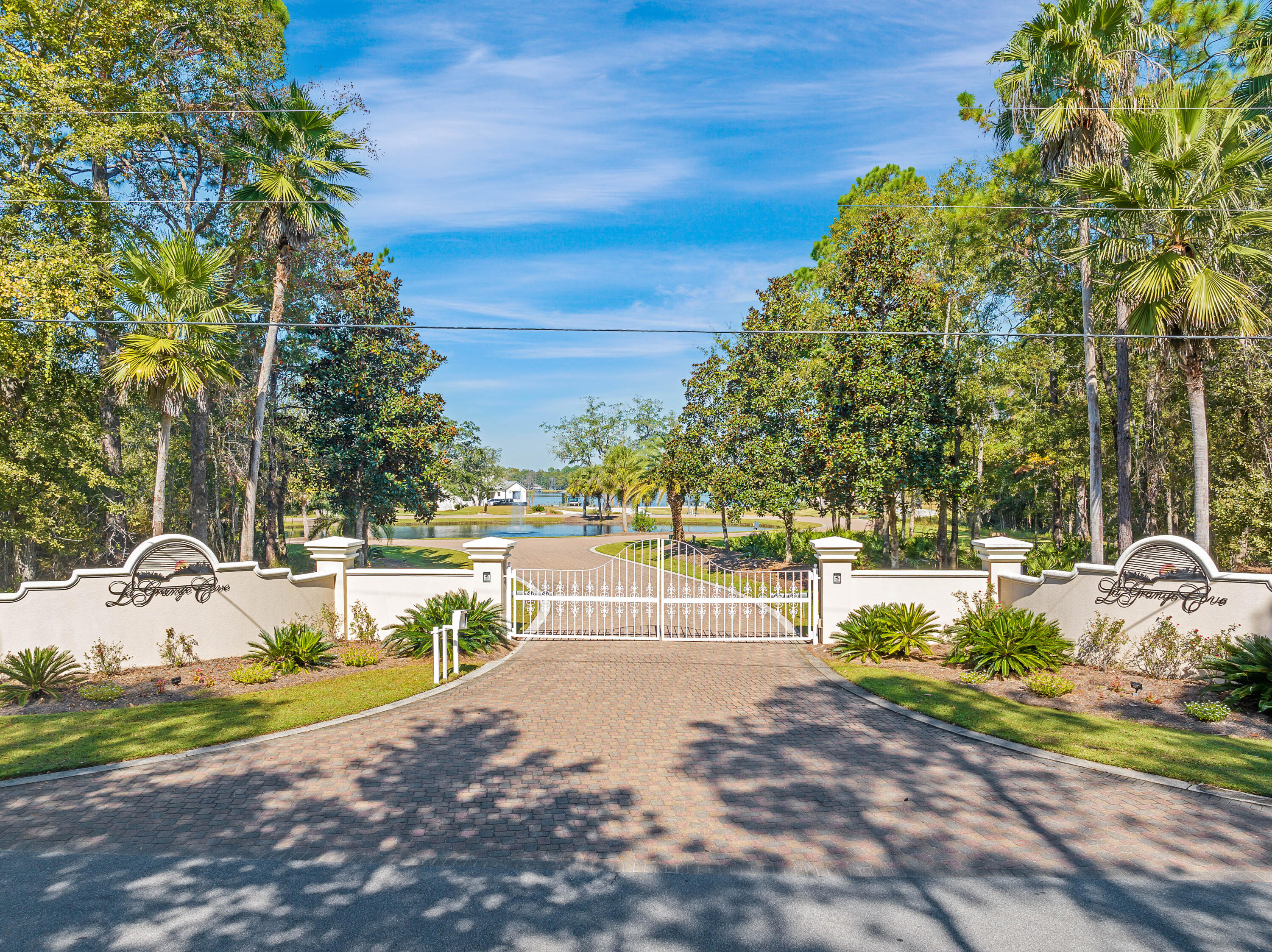 LAGRANGE COVE - Residential