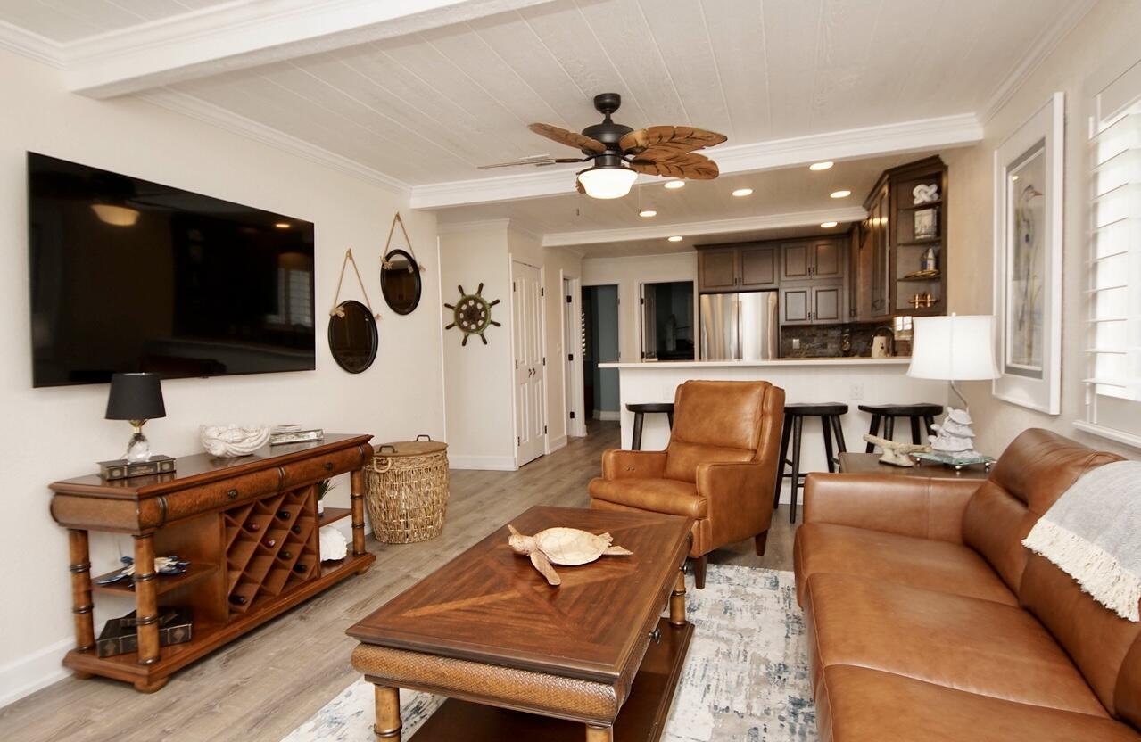 BAYVIEW WATERS CONDO - Residential