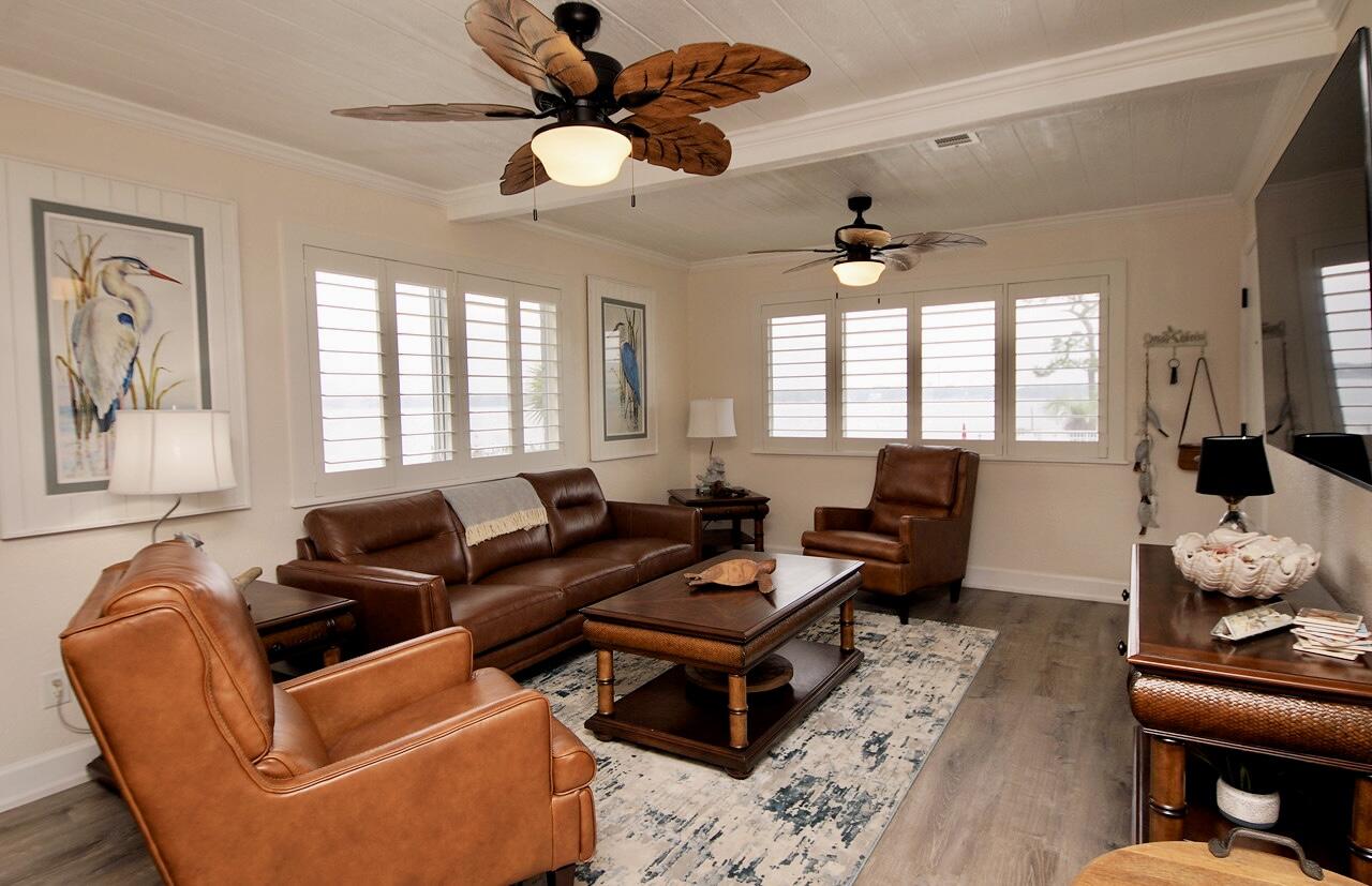 BAYVIEW WATERS CONDO - Residential