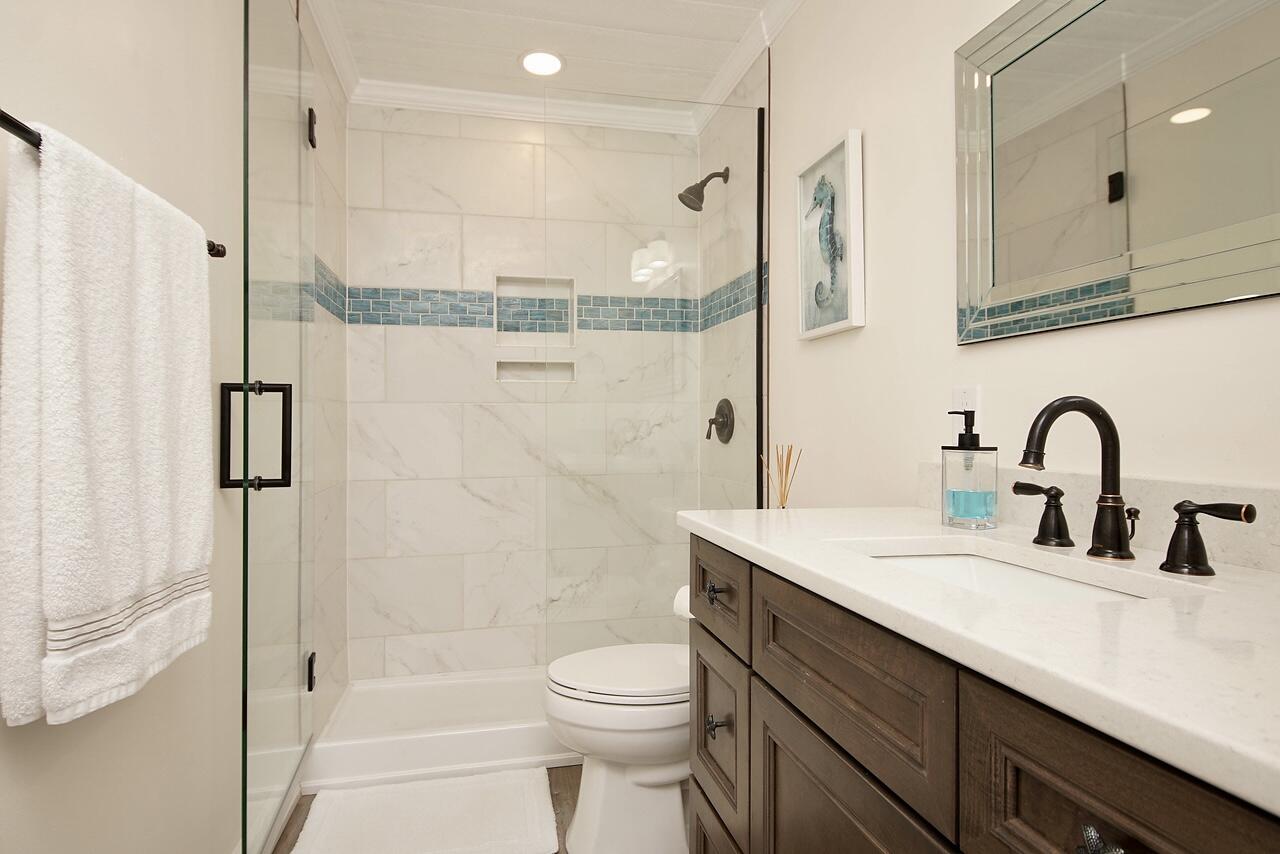 BAYVIEW WATERS CONDO - Residential