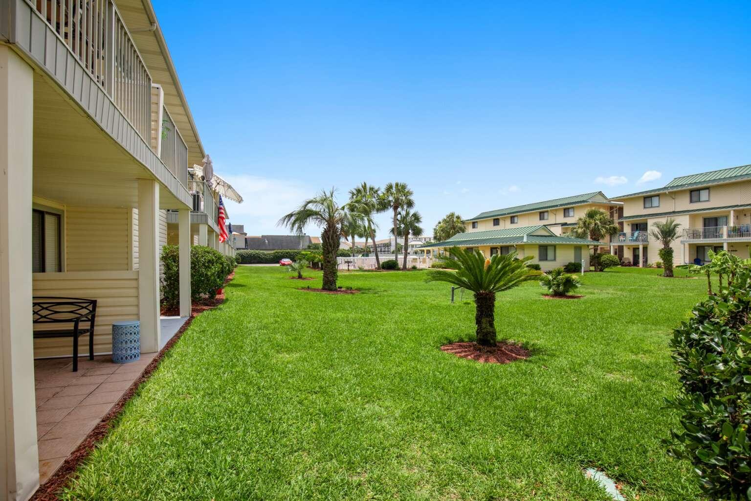 Sandprints Condominium - Residential