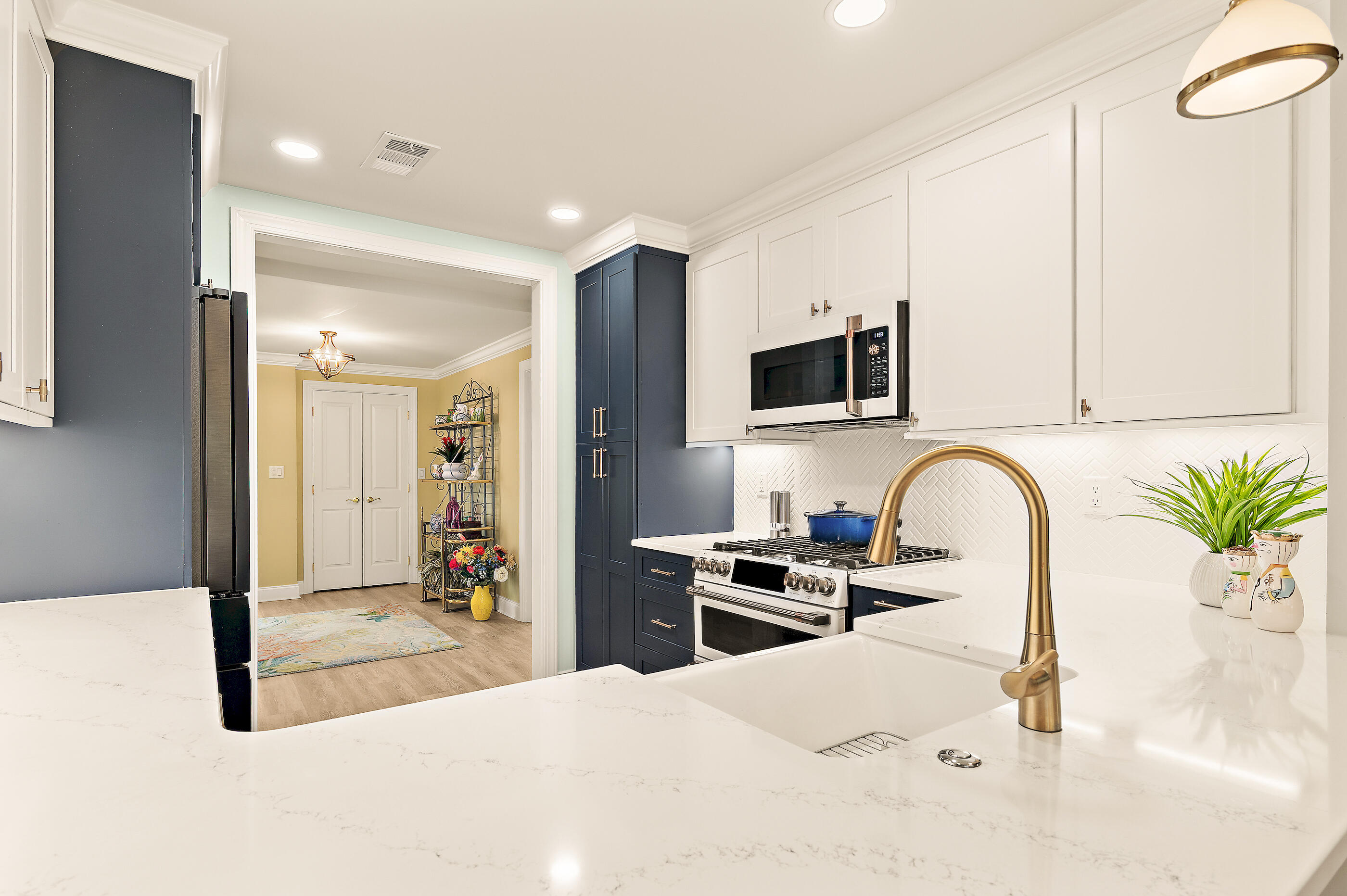 SANDPIPER VILLAGE CONDO - Residential