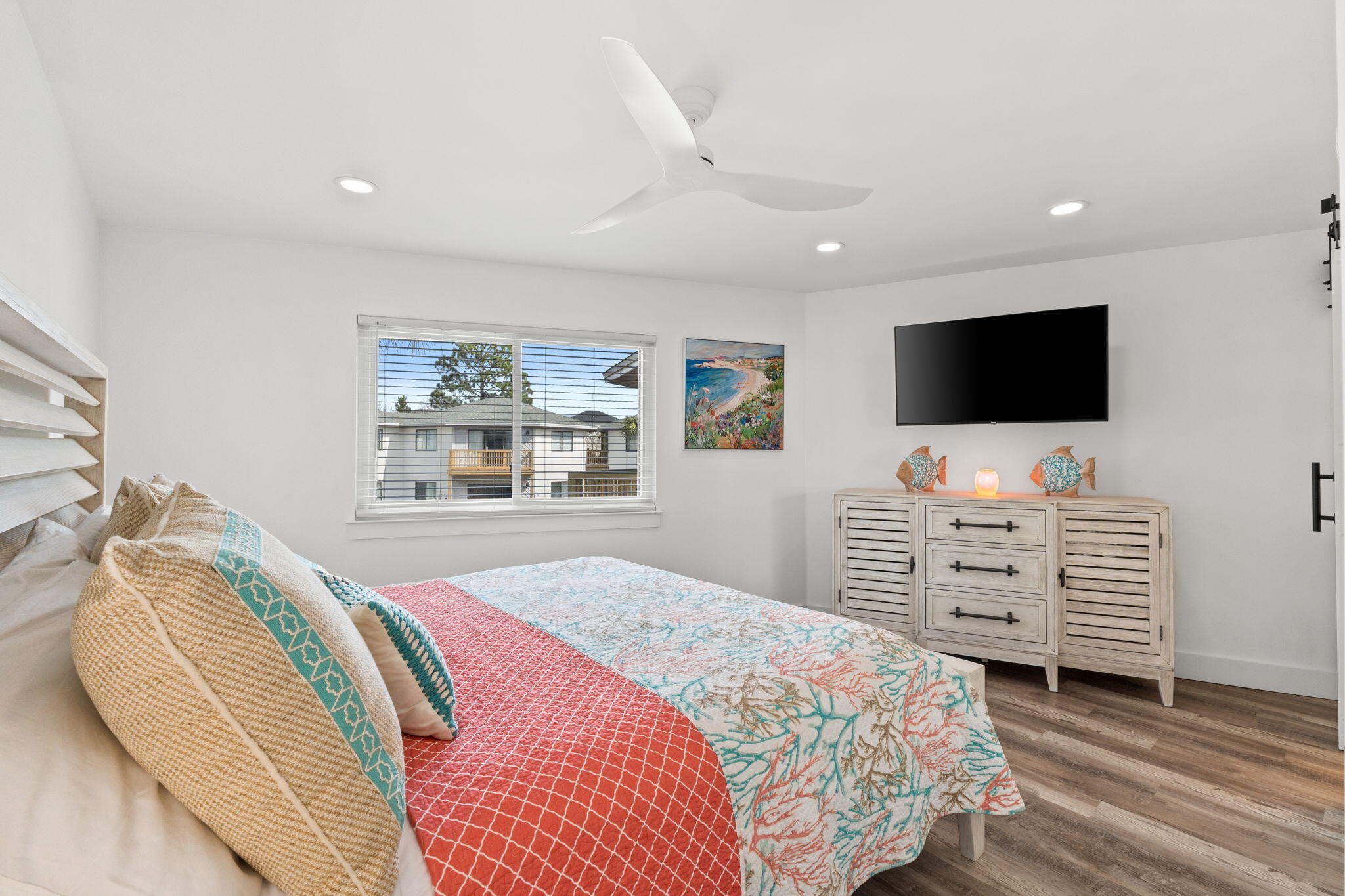 CRYSTAL VILLAGE CONDO PH 2 - Residential