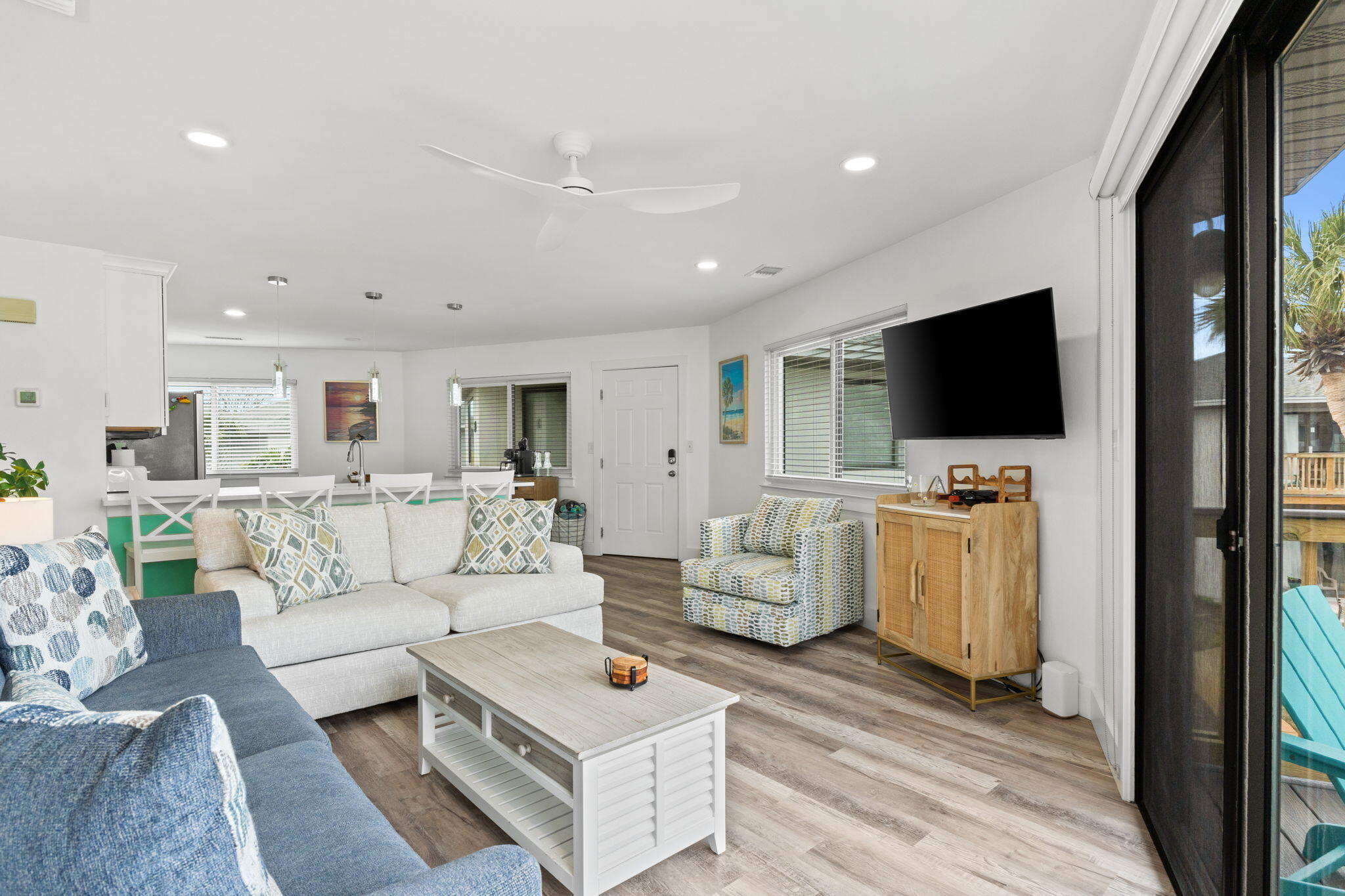 CRYSTAL VILLAGE CONDO PH 2 - Residential