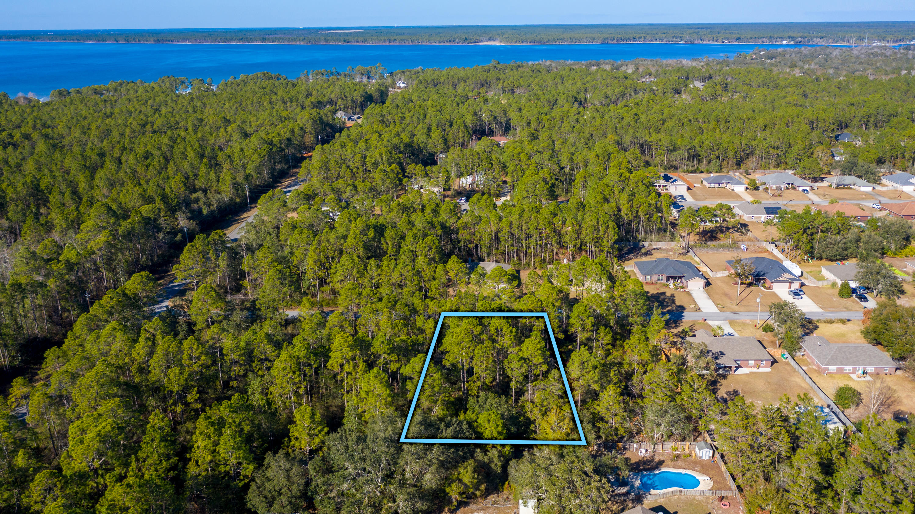 HOLLEY BY THE SEA - Land