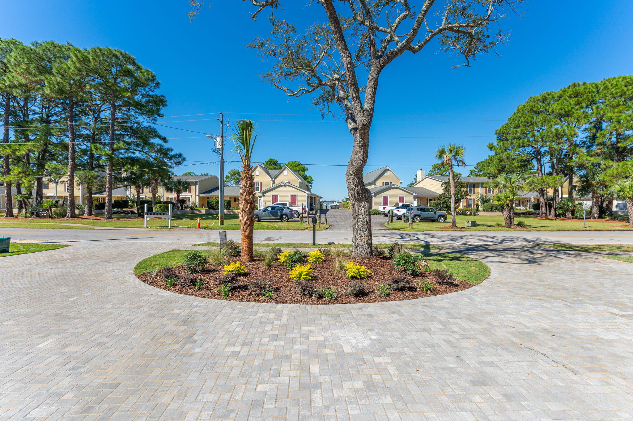 SHALIMAR - Residential