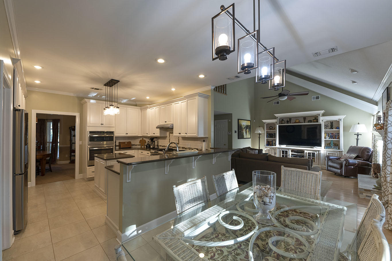 LAKE POINTE - Residential