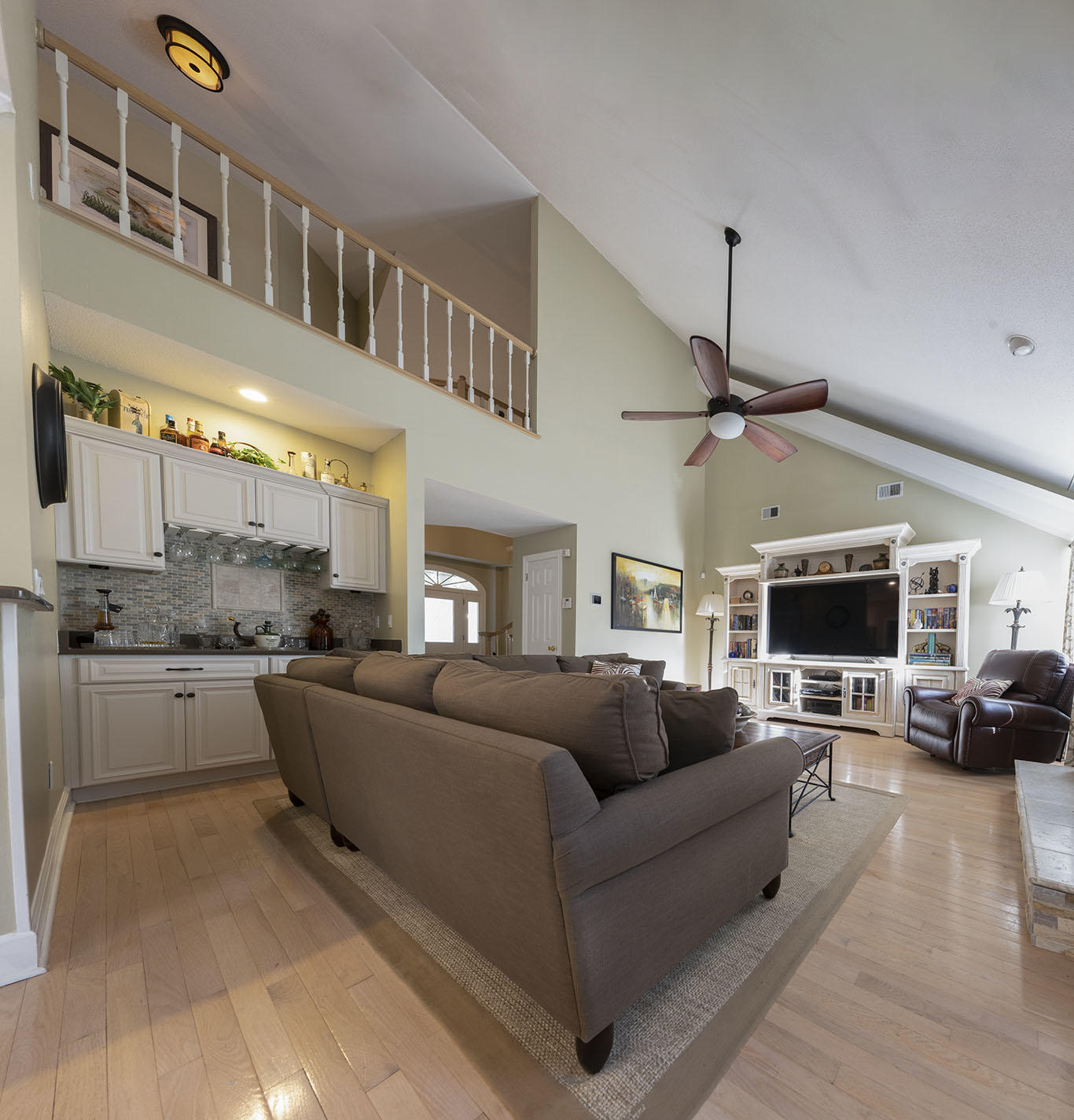 LAKE POINTE - Residential