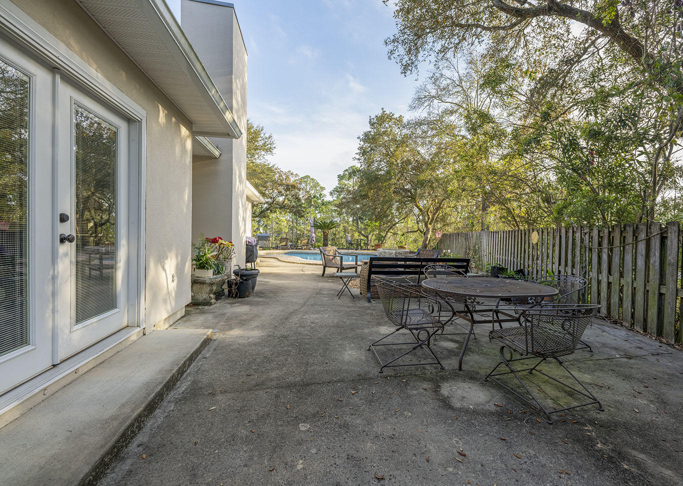 LAKE POINTE - Residential