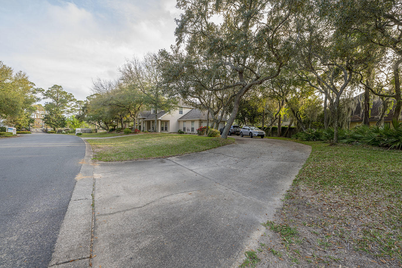 LAKE POINTE - Residential