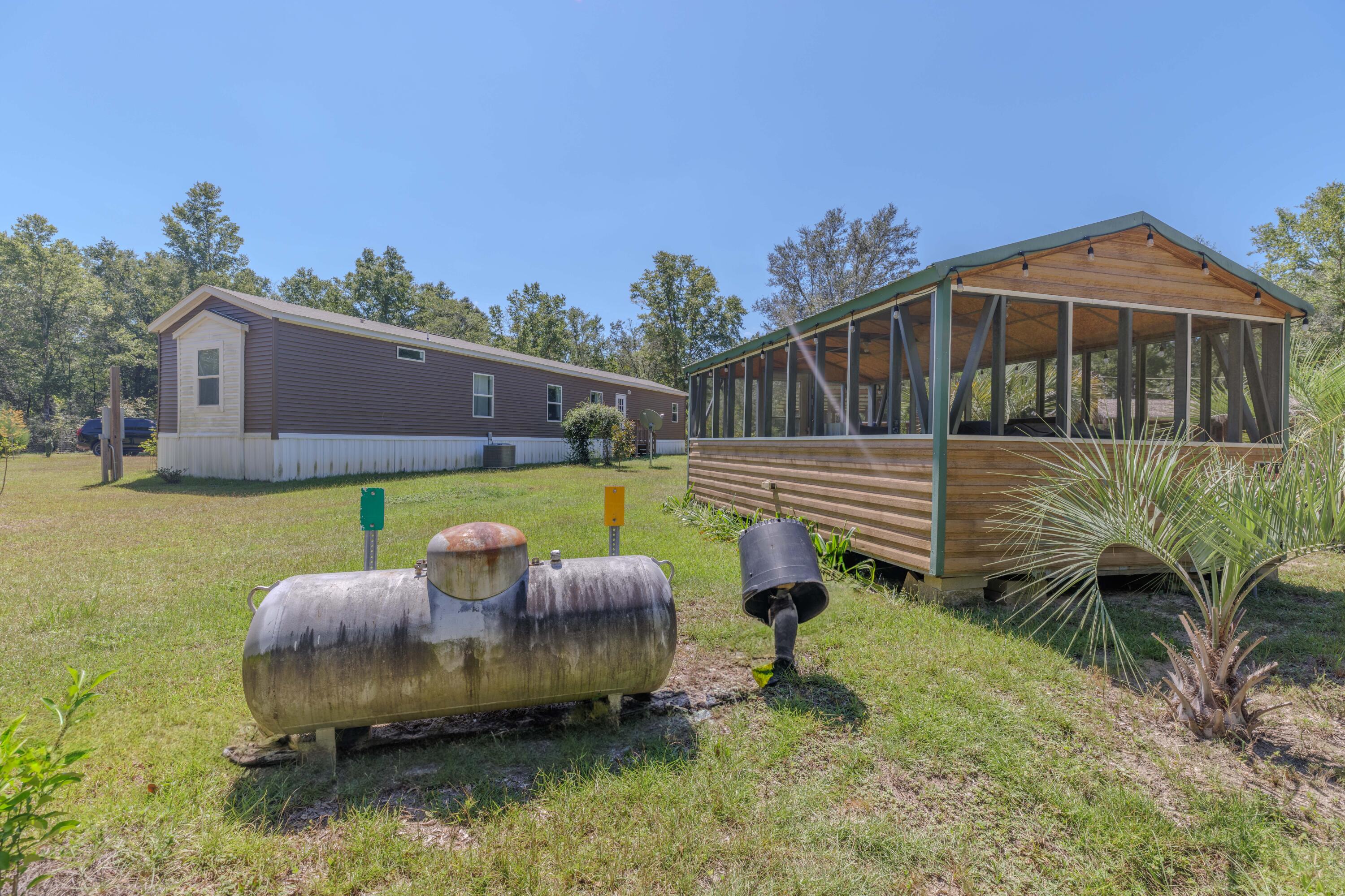 METES & BOUNDS - Residential