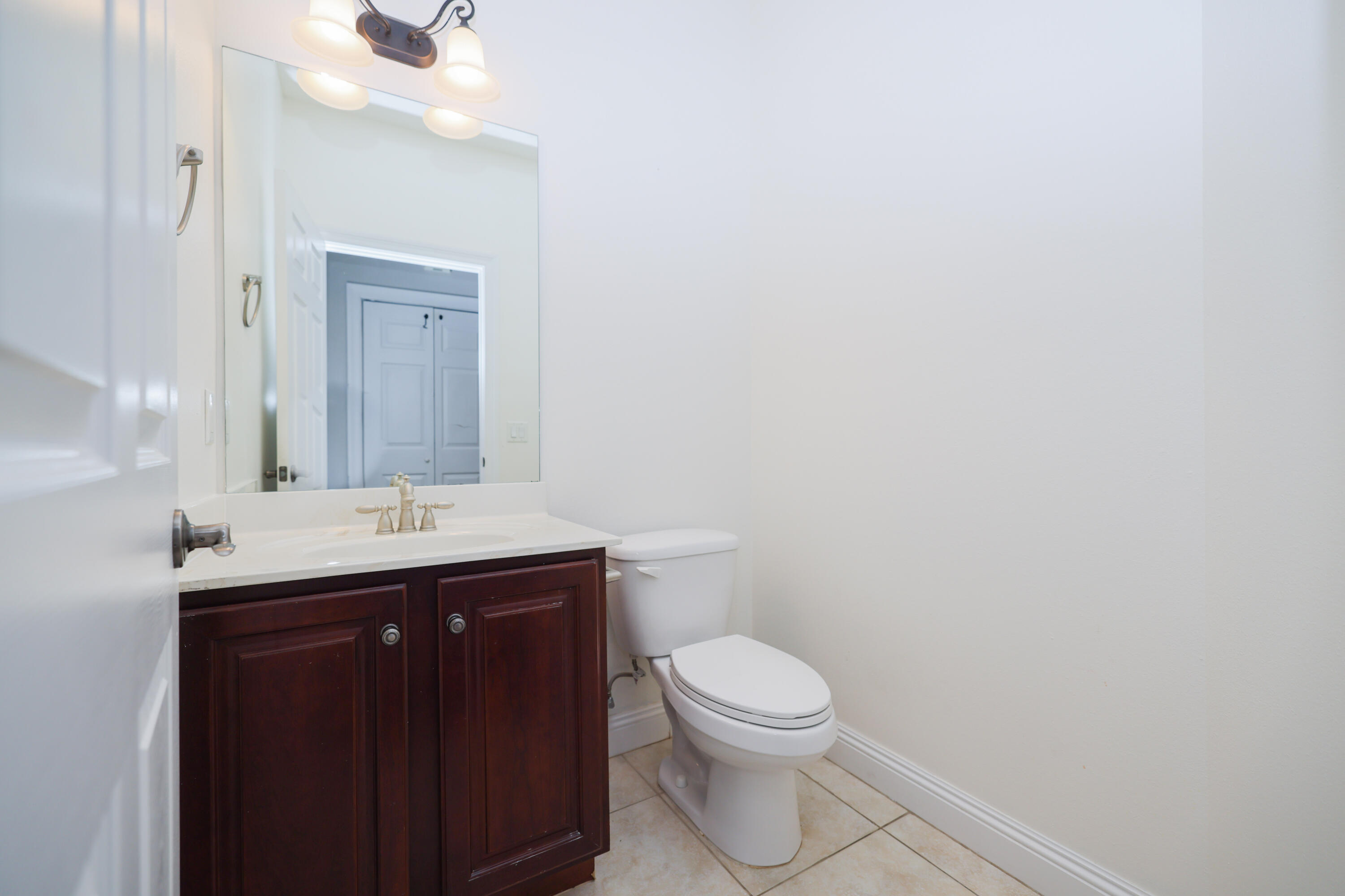 WALTON OAKS - Residential