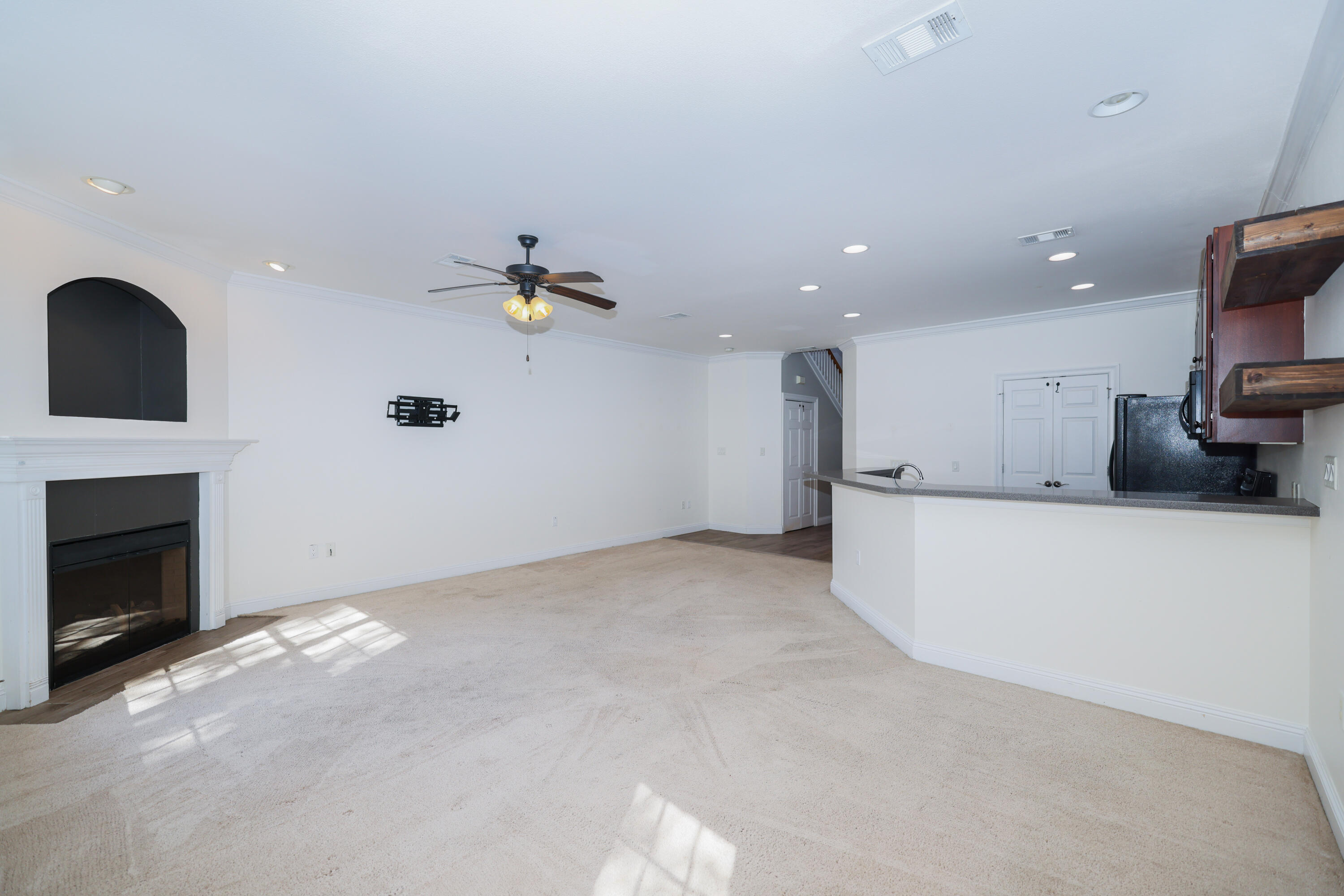 WALTON OAKS - Residential